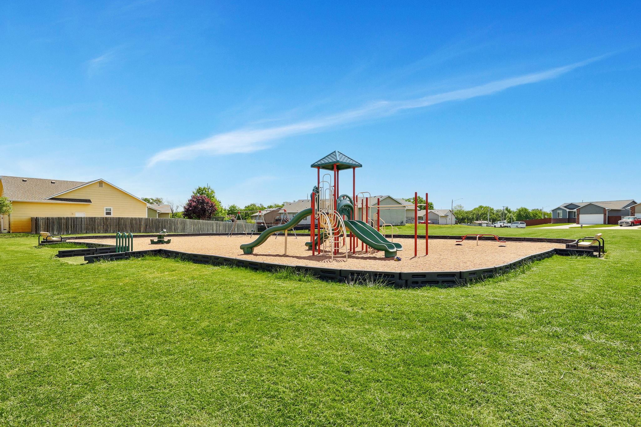 638 N Redbud Court Valley Center KS 67147