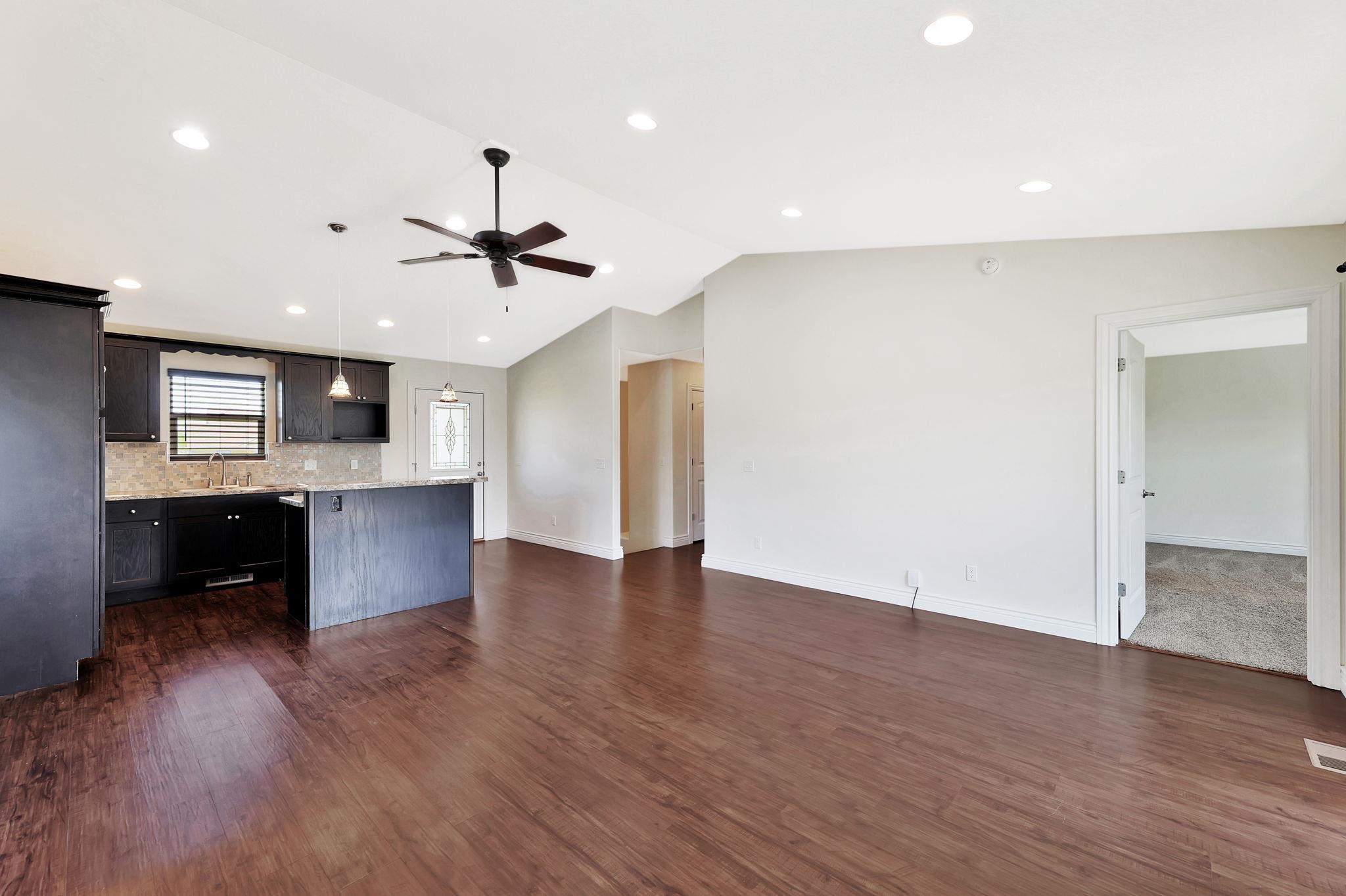 638 N Redbud Court Valley Center KS 67147
