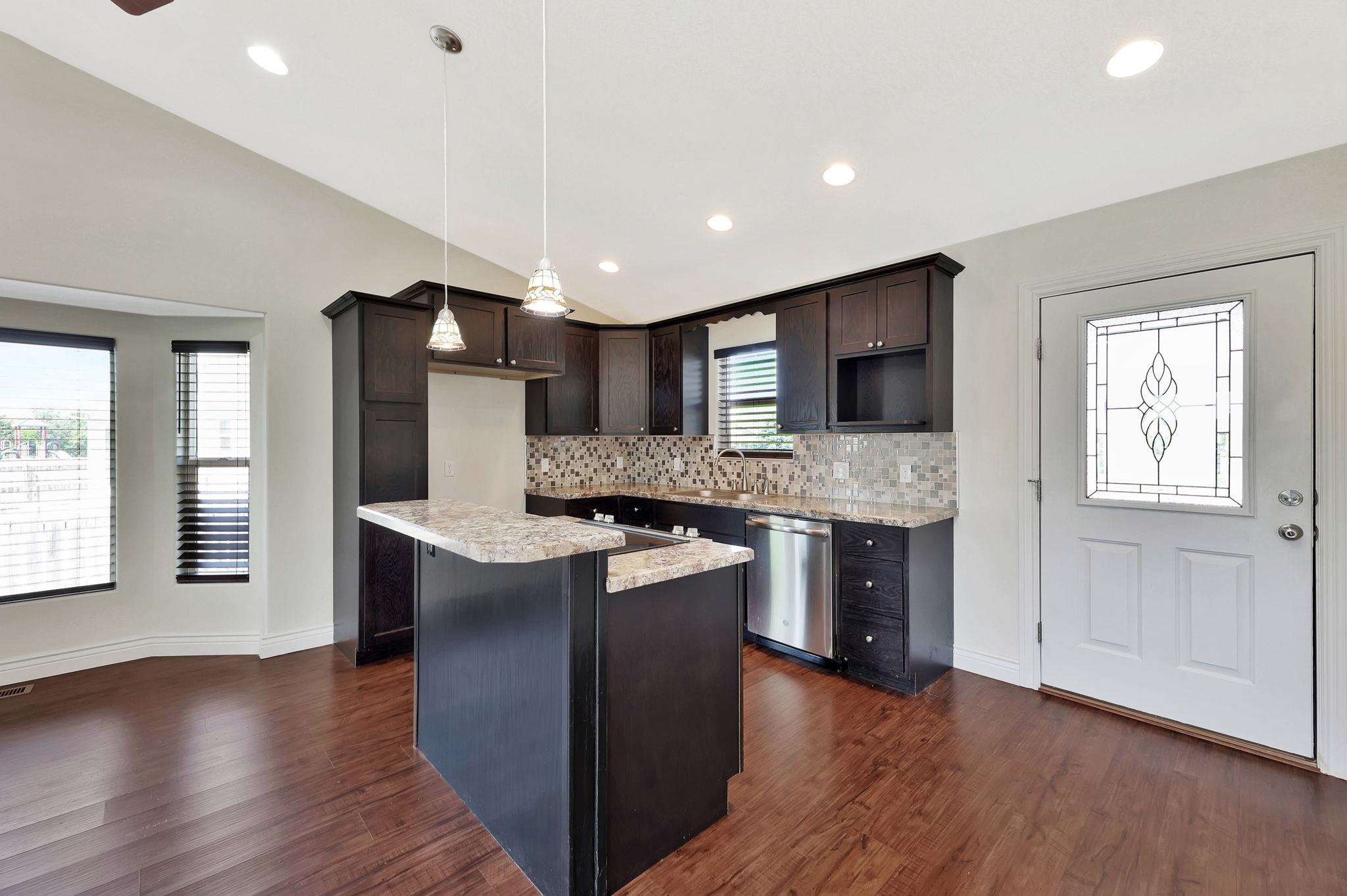 638 N Redbud Court Valley Center KS 67147