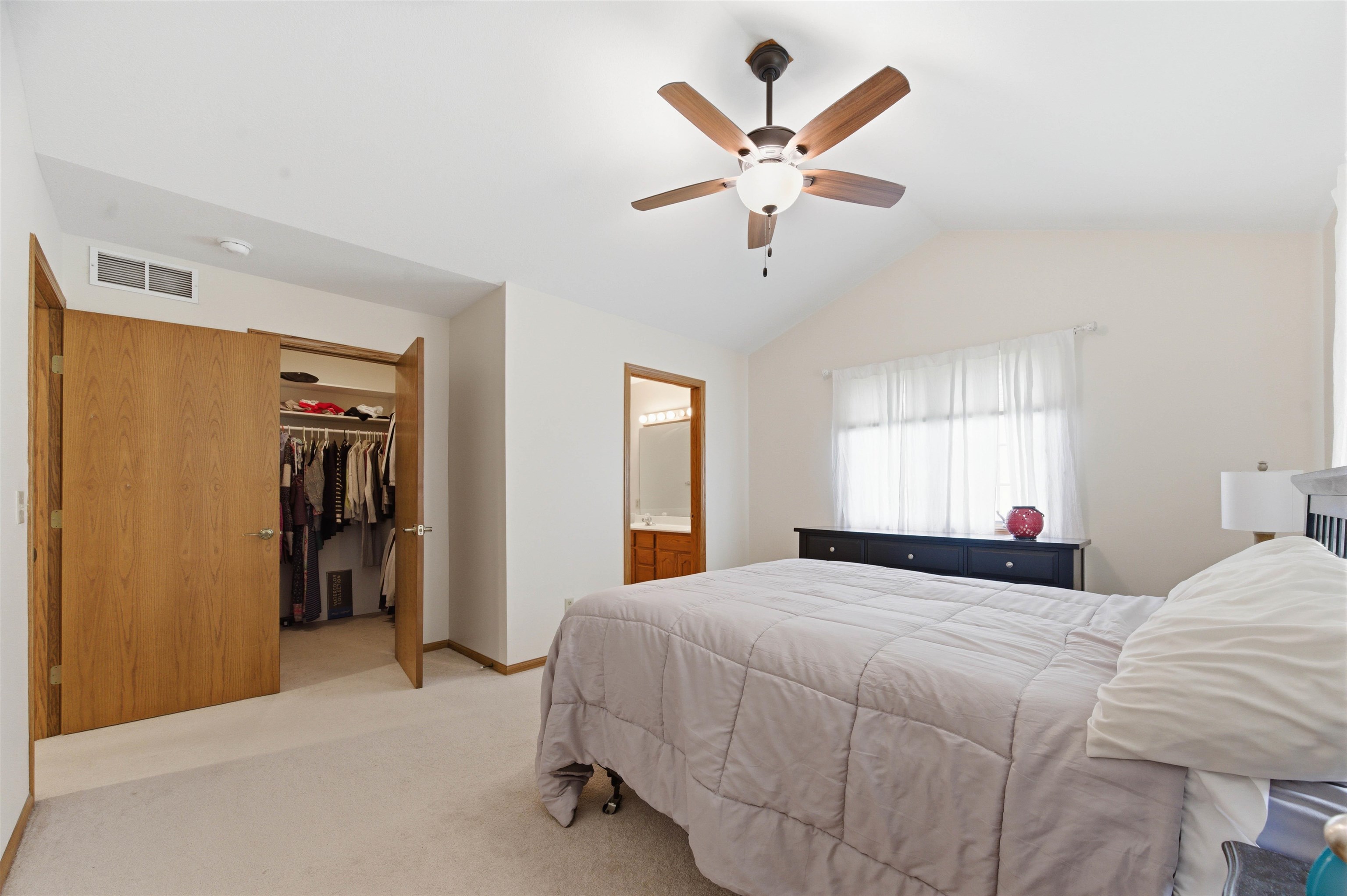 1216 S Chestnut Street Halstead KS 67056