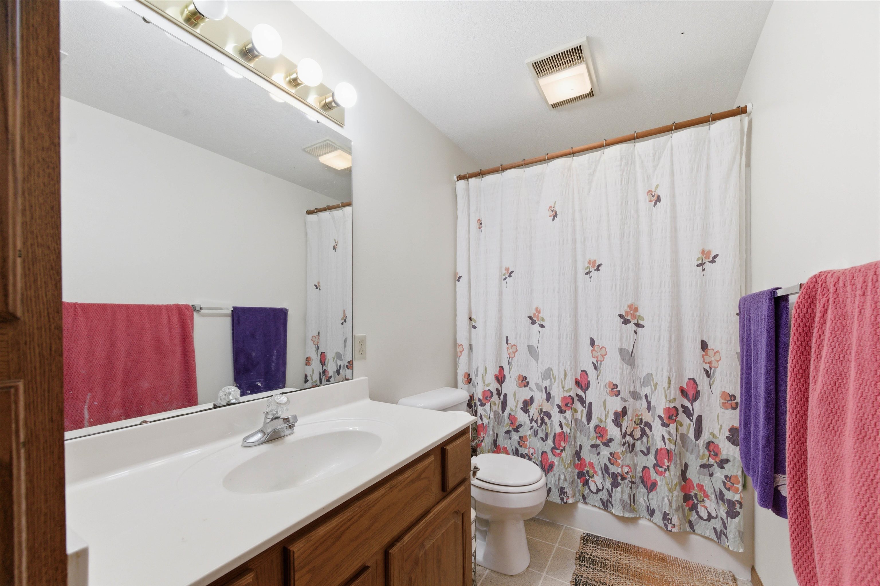 1216 S Chestnut Street Halstead KS 67056