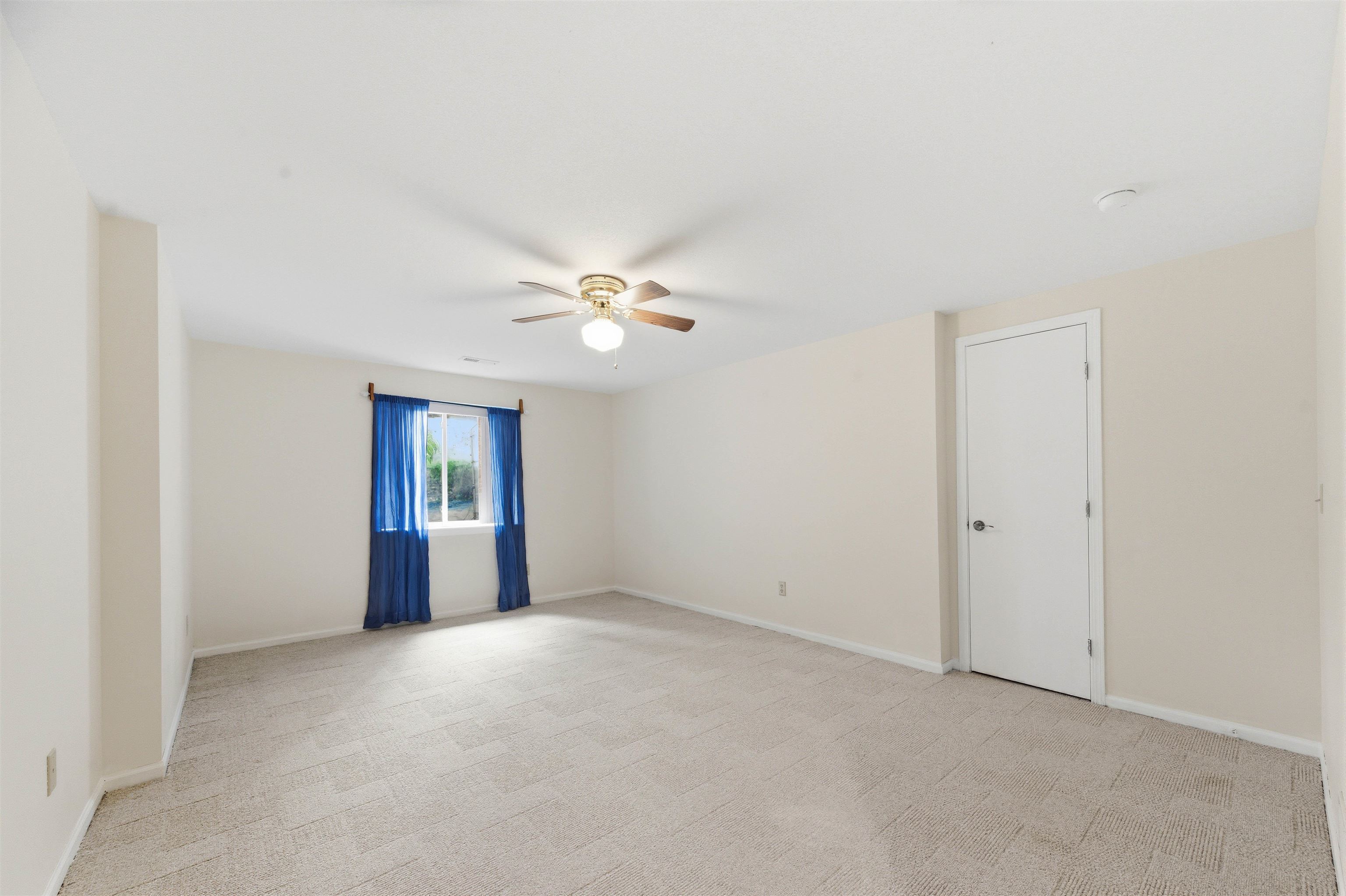 1216 S Chestnut Street Halstead KS 67056