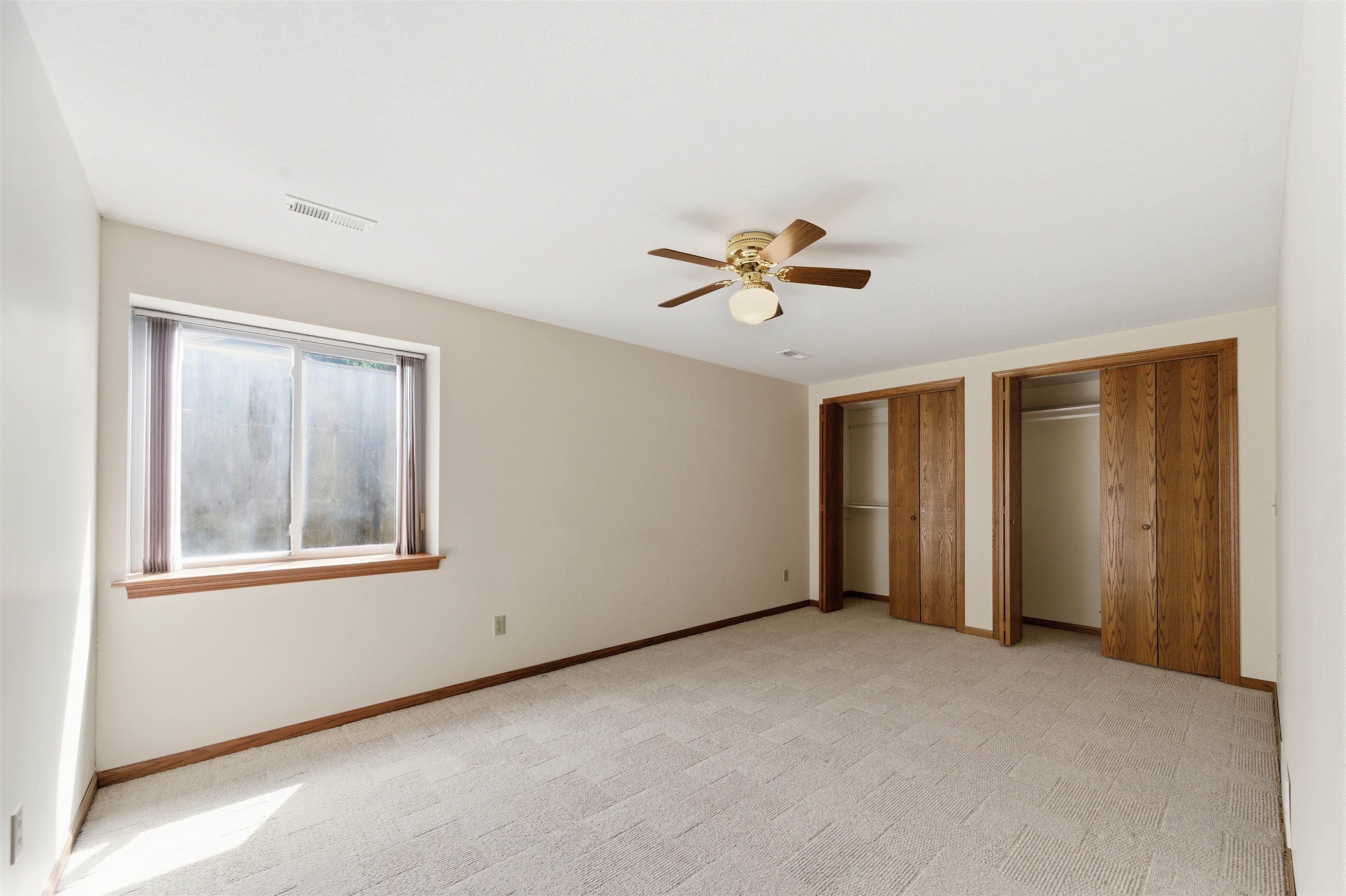 1216 S Chestnut Street Halstead KS 67056