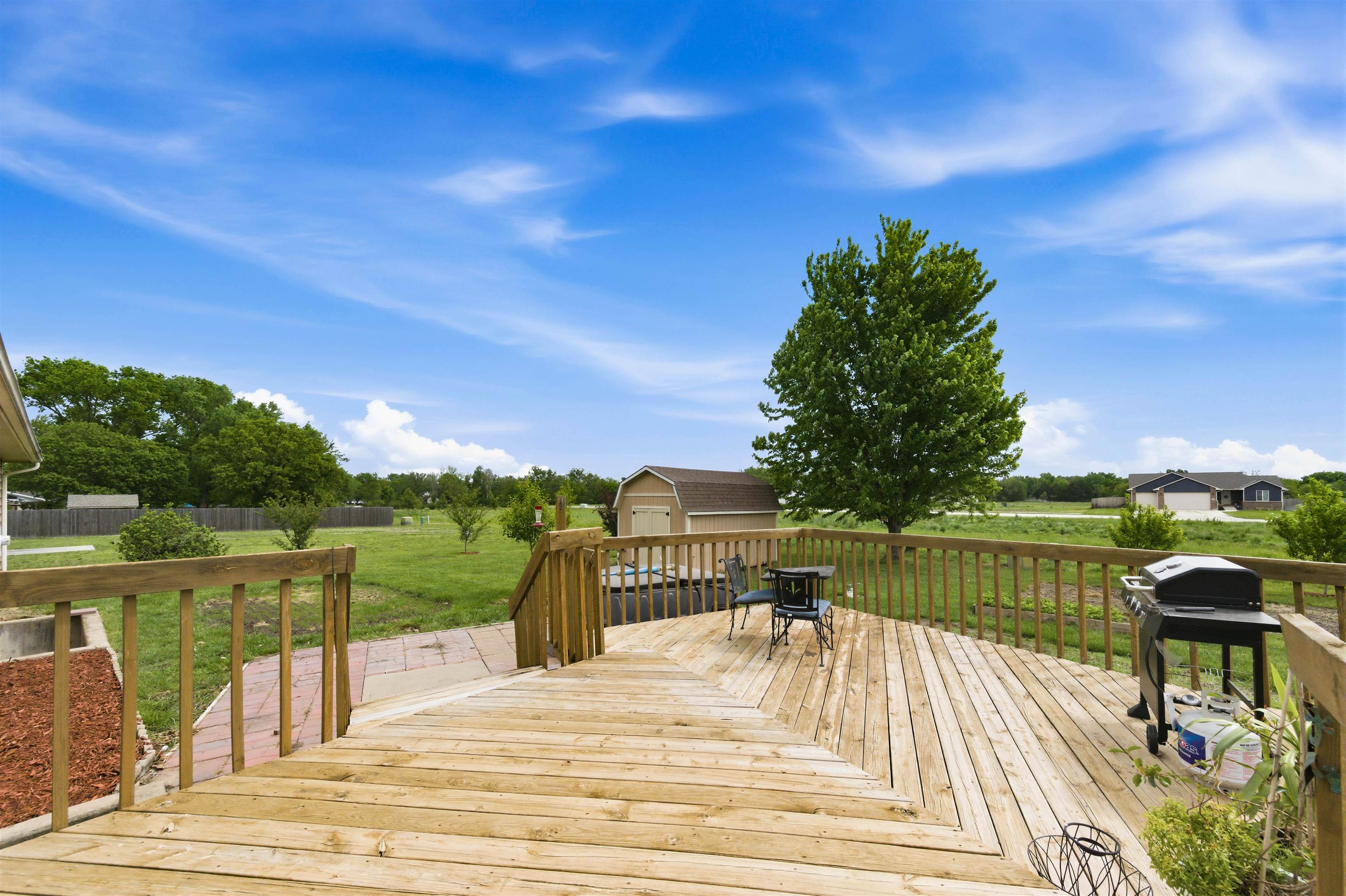 1216 S Chestnut Street Halstead KS 67056