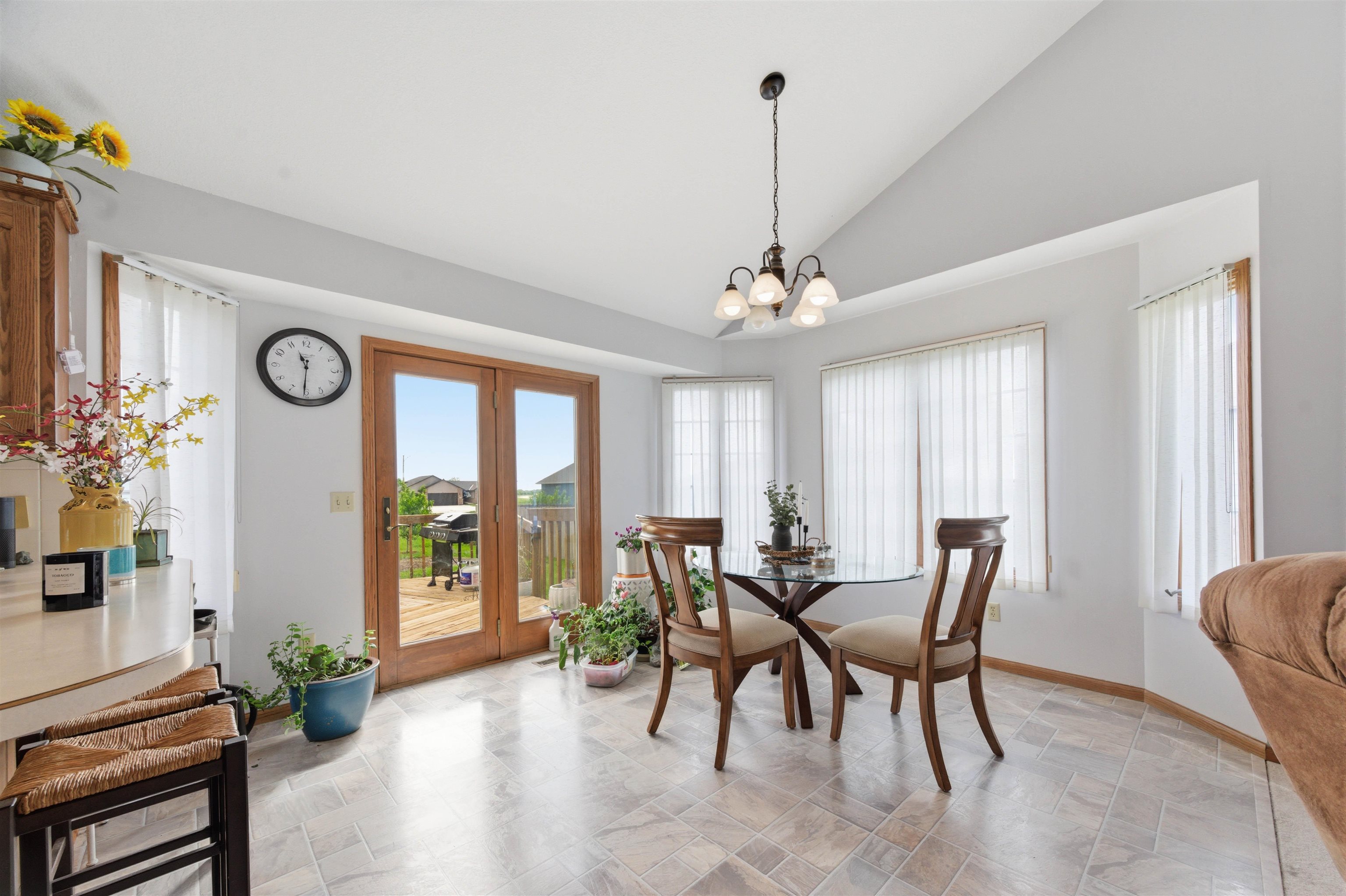 1216 S Chestnut Street Halstead KS 67056