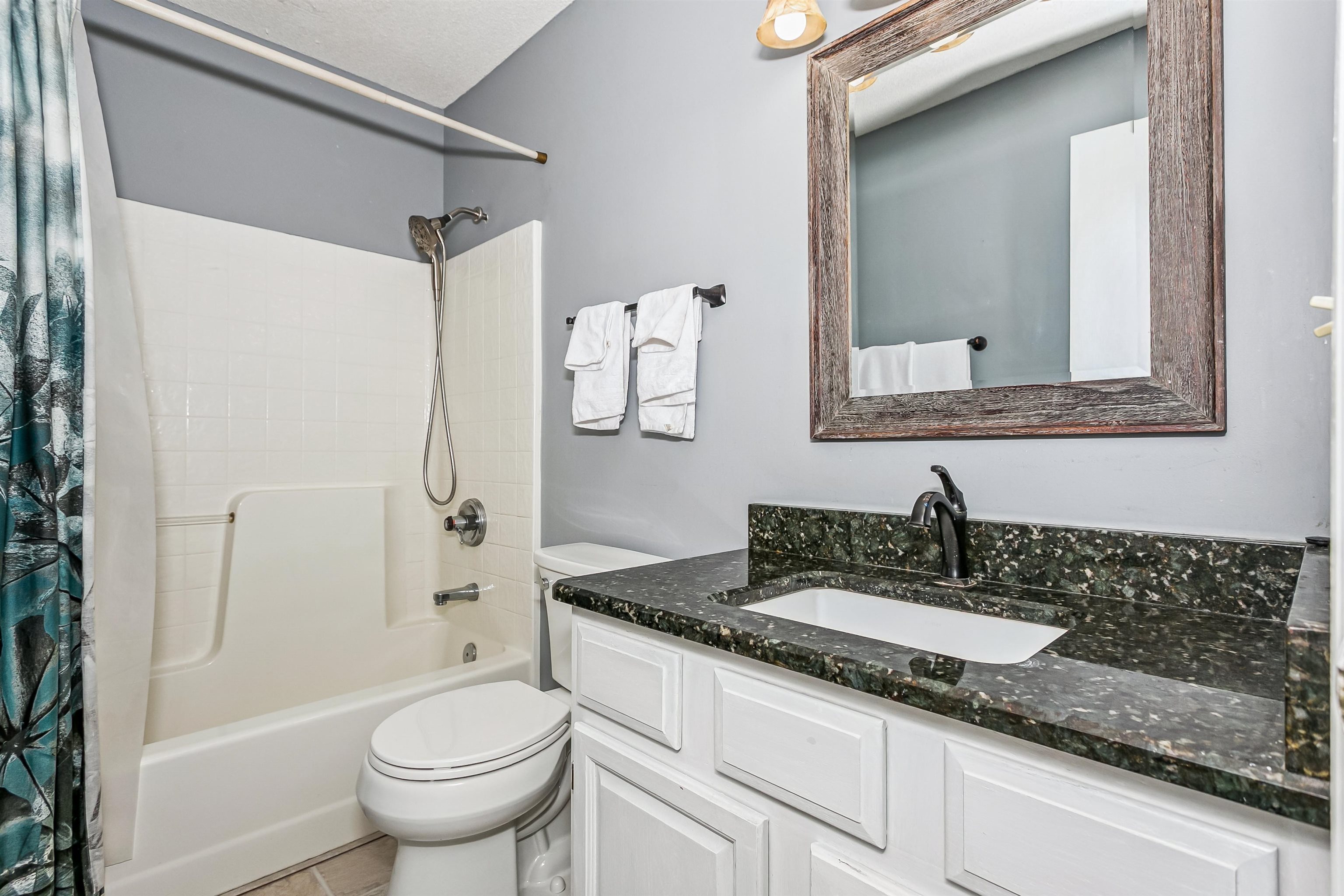 465 S Limuel Court Wichita KS 67235