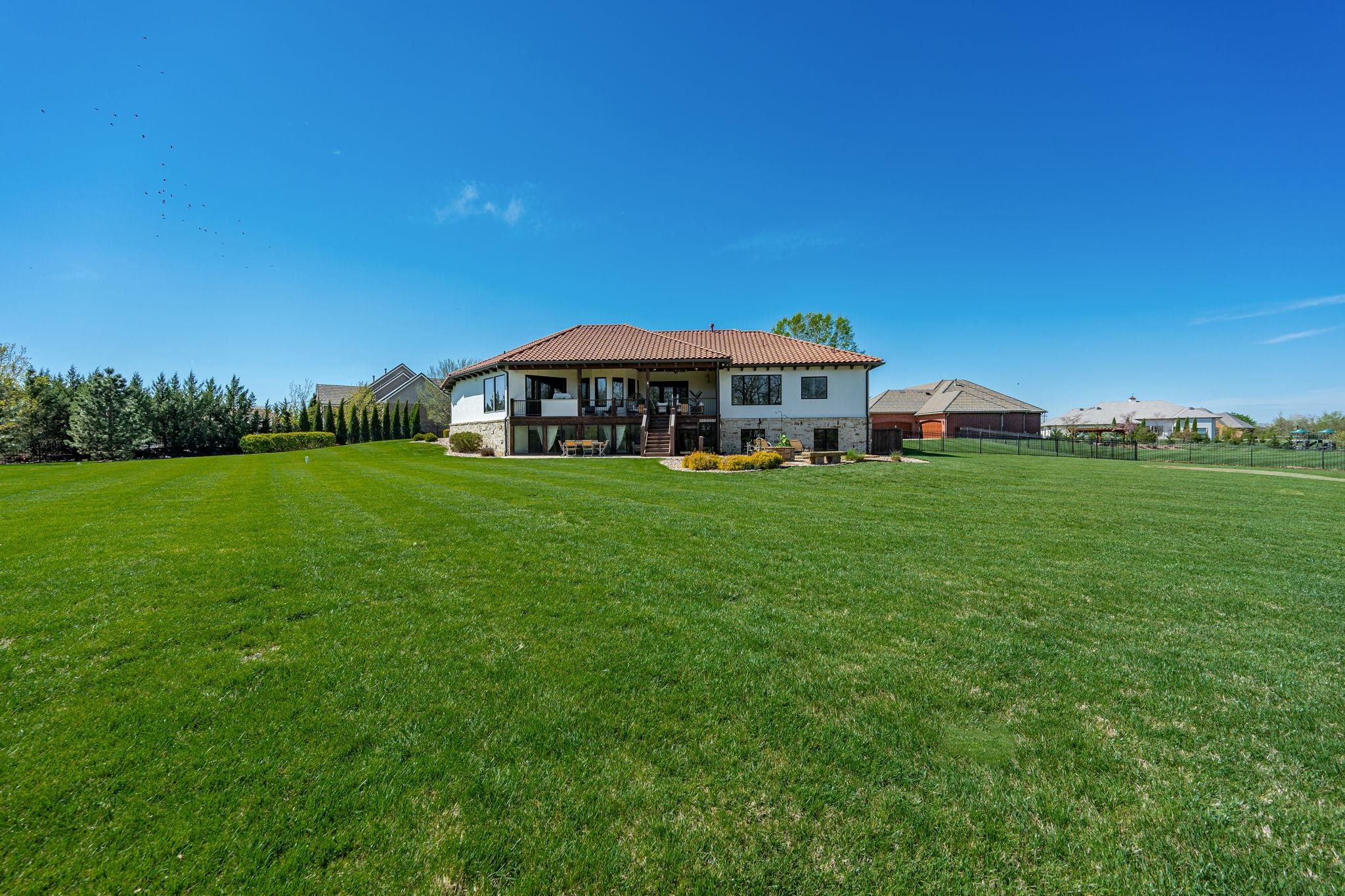 10721 E Crestwood Court Wichita KS 67206