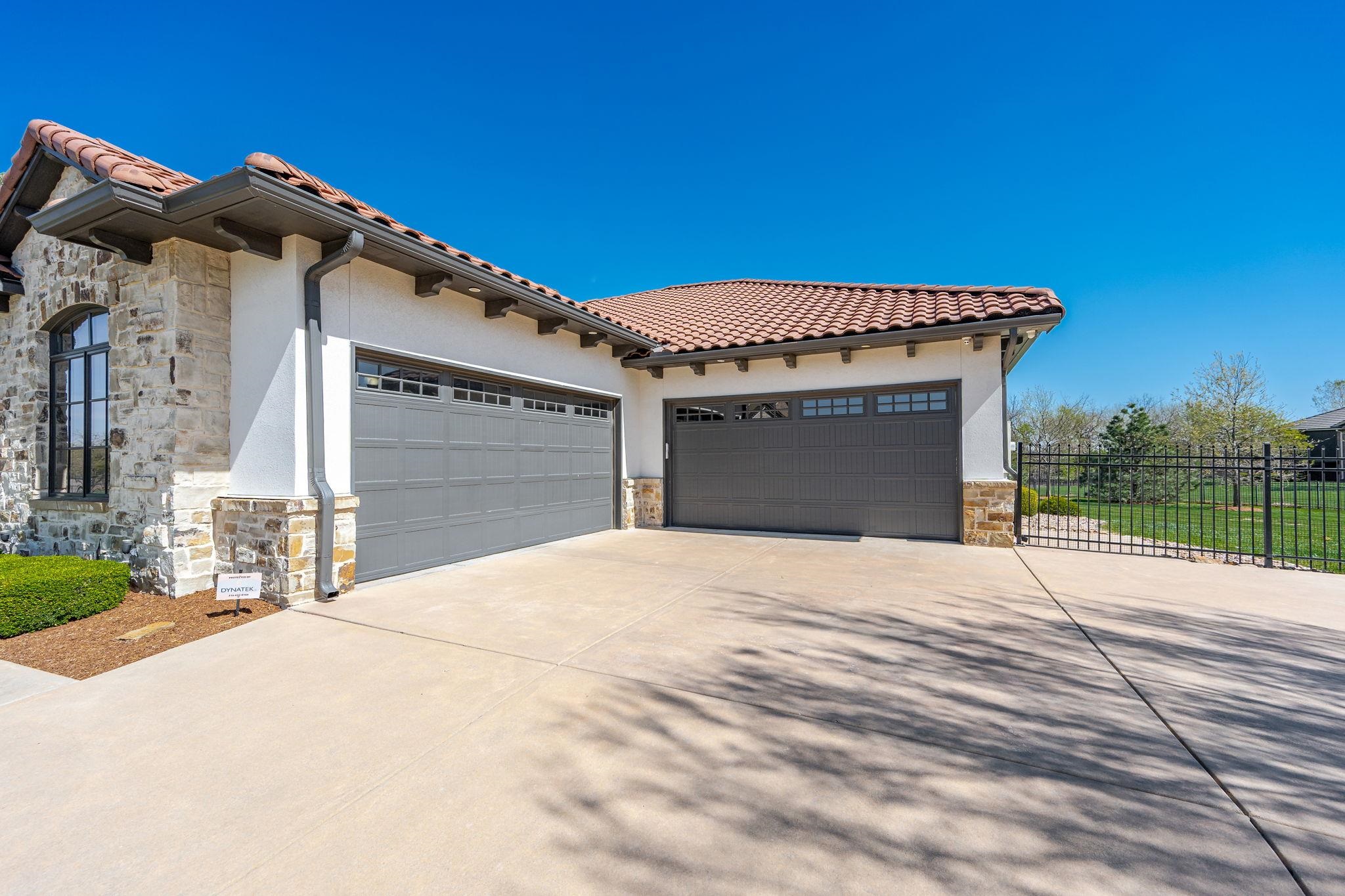 10721 E Crestwood Court Wichita KS 67206