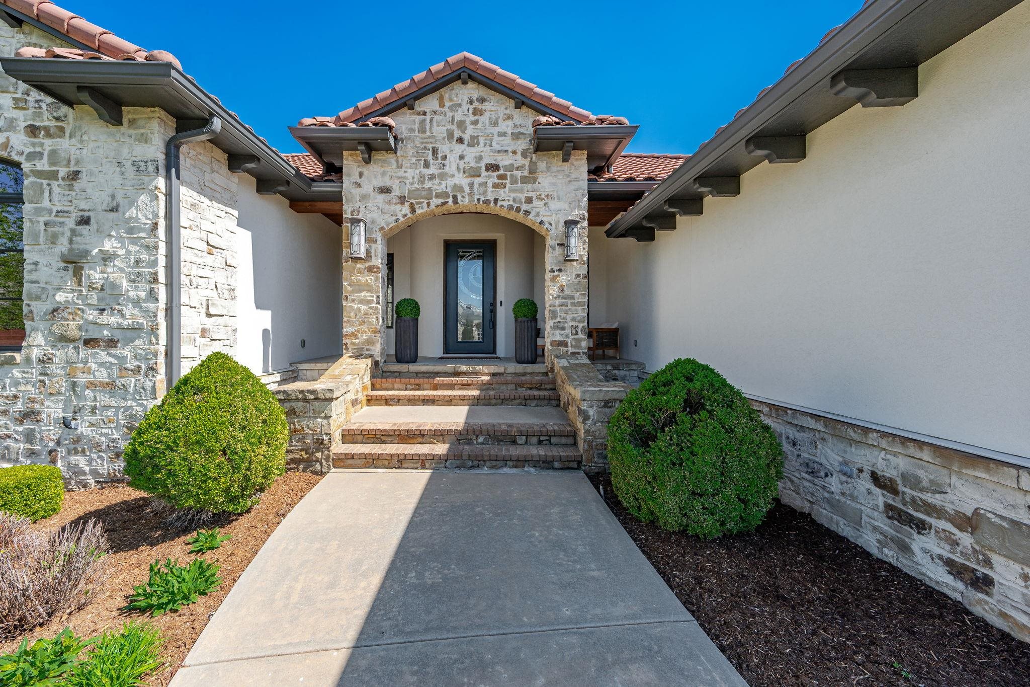 10721 E Crestwood Court Wichita KS 67206
