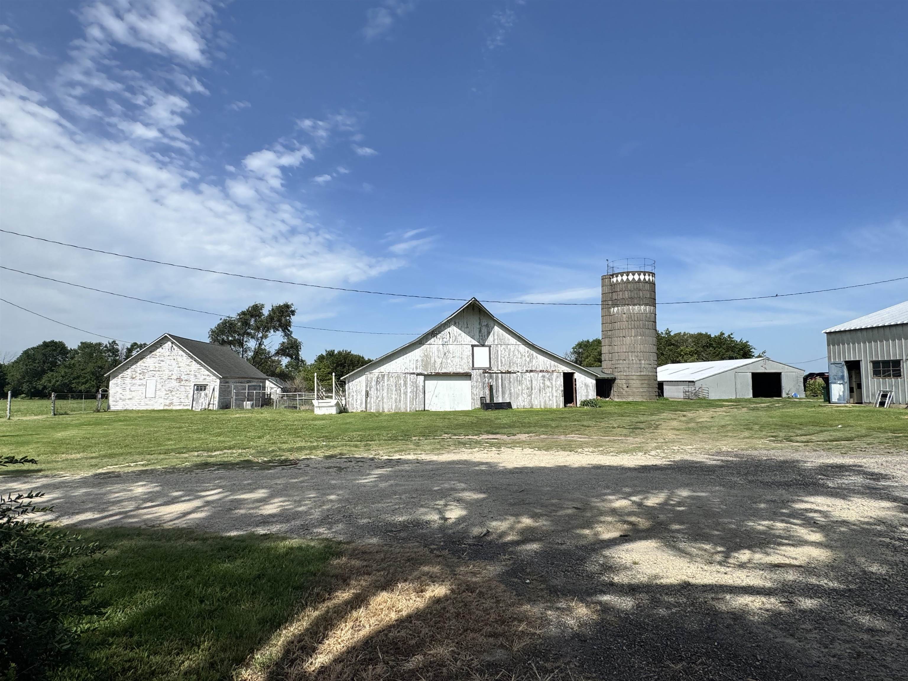 1332 100th Peabody KS 66866