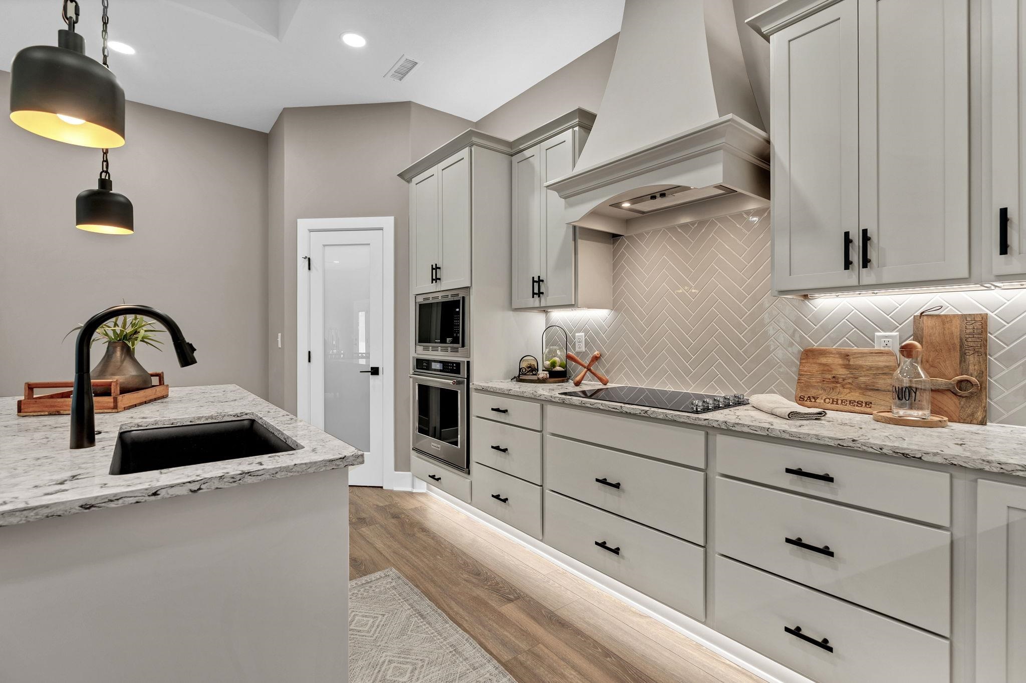 6130 N Hiebert Drive Park City KS 67219