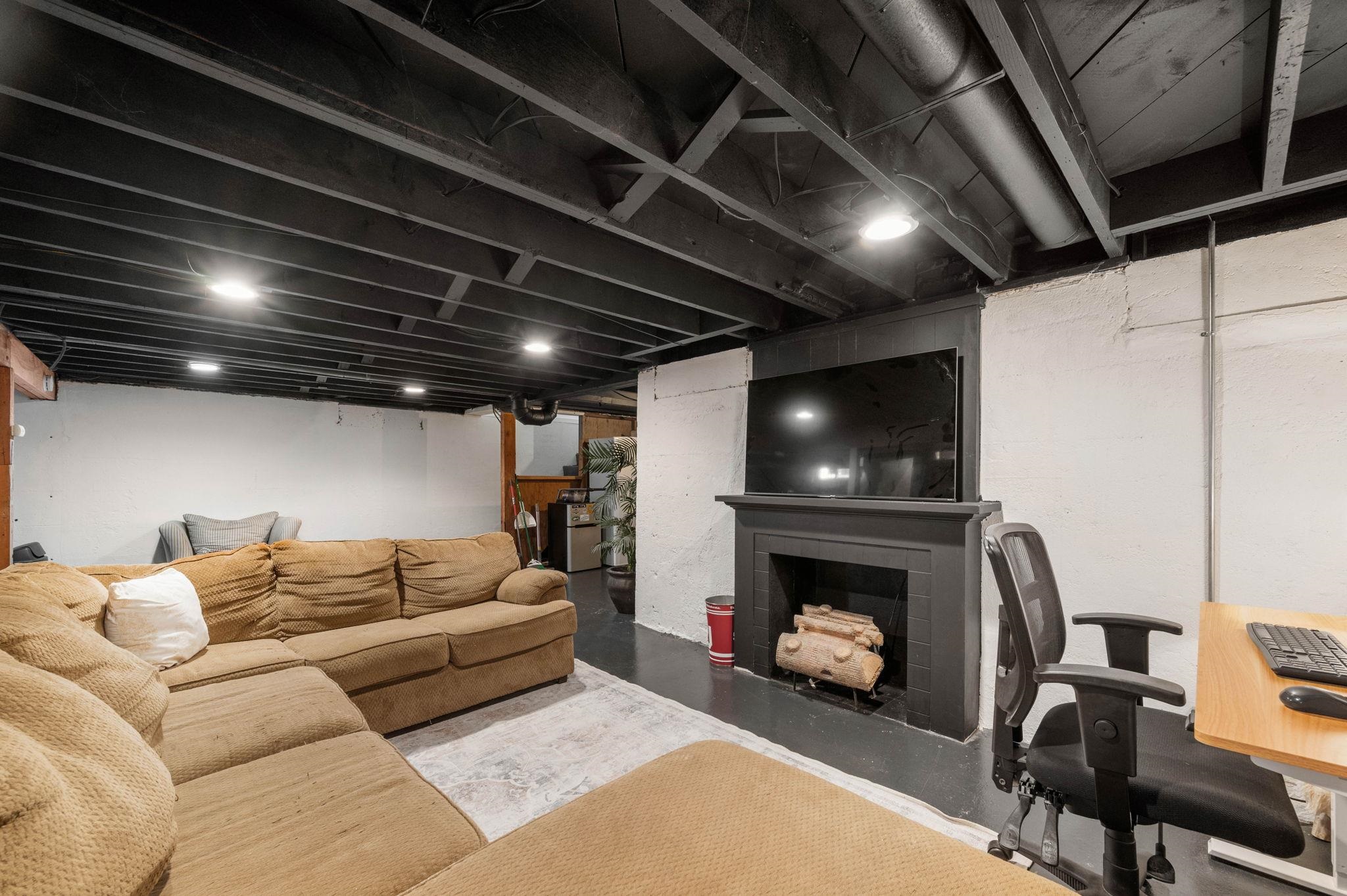 131 S Bleckley Wichita KS 67218