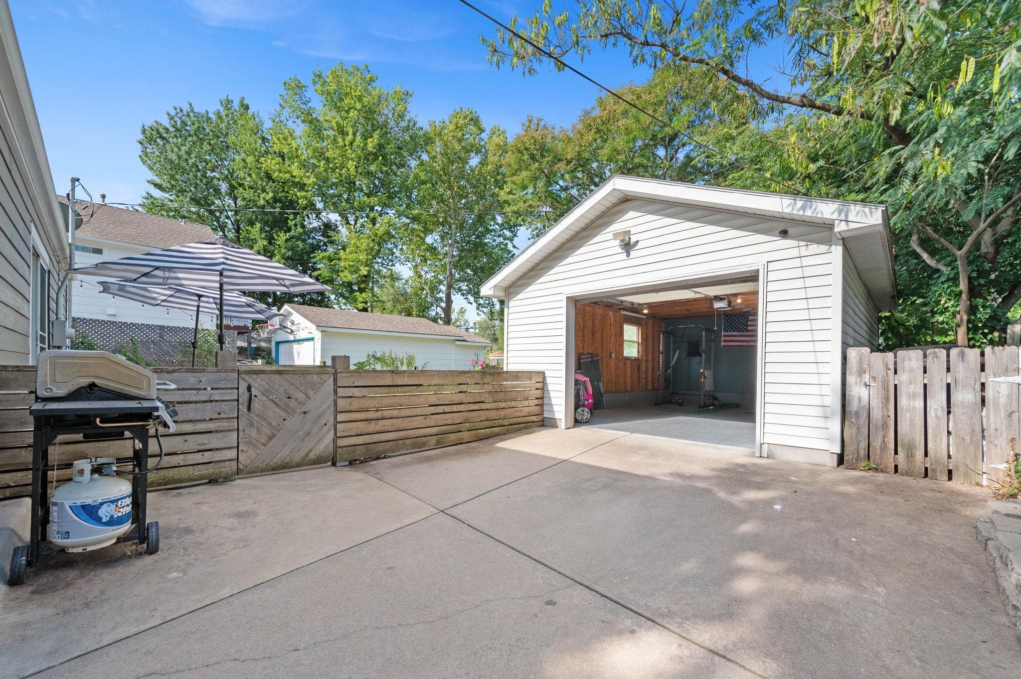 131 S Bleckley Wichita KS 67218
