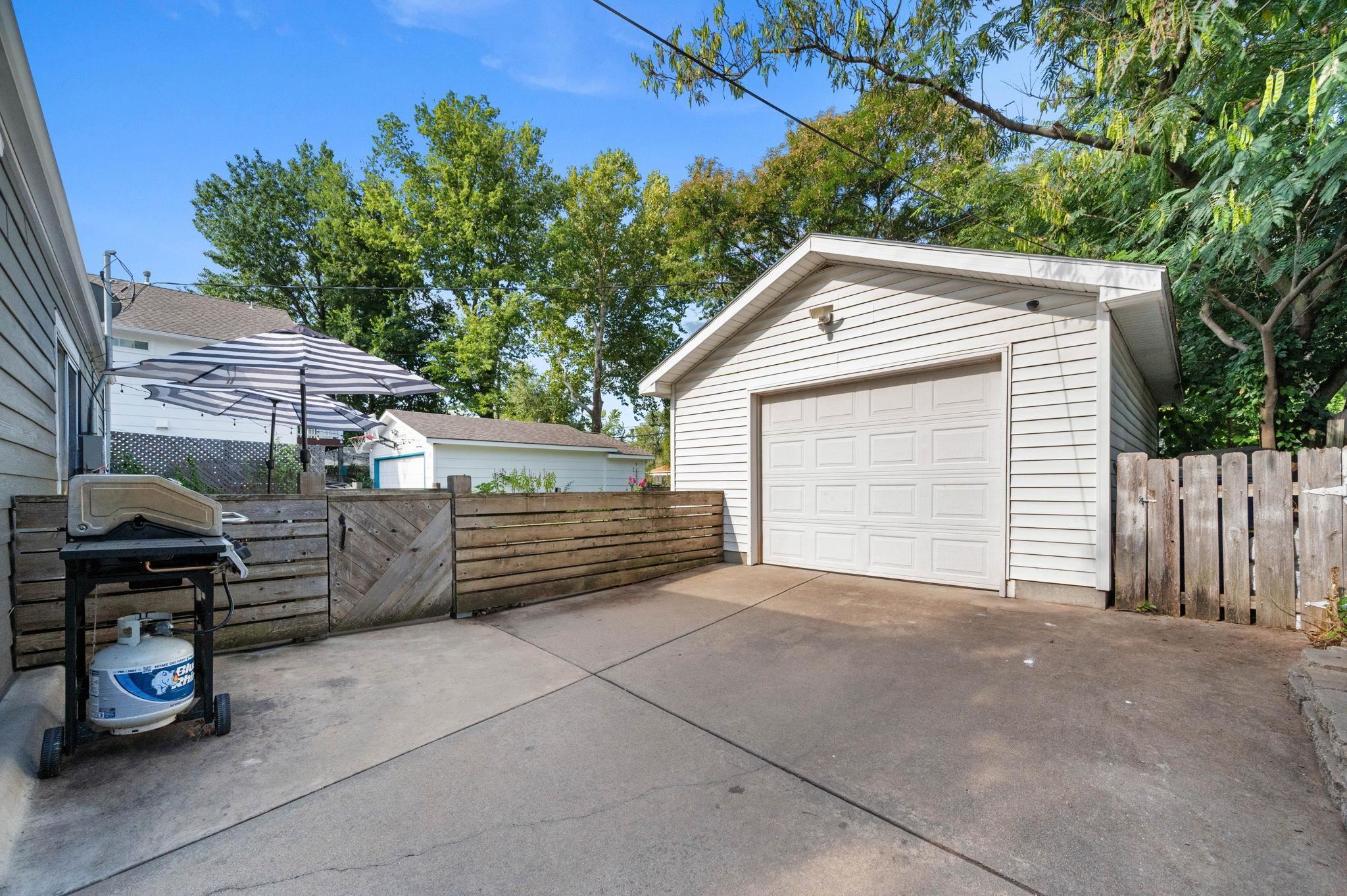 131 S Bleckley Wichita KS 67218