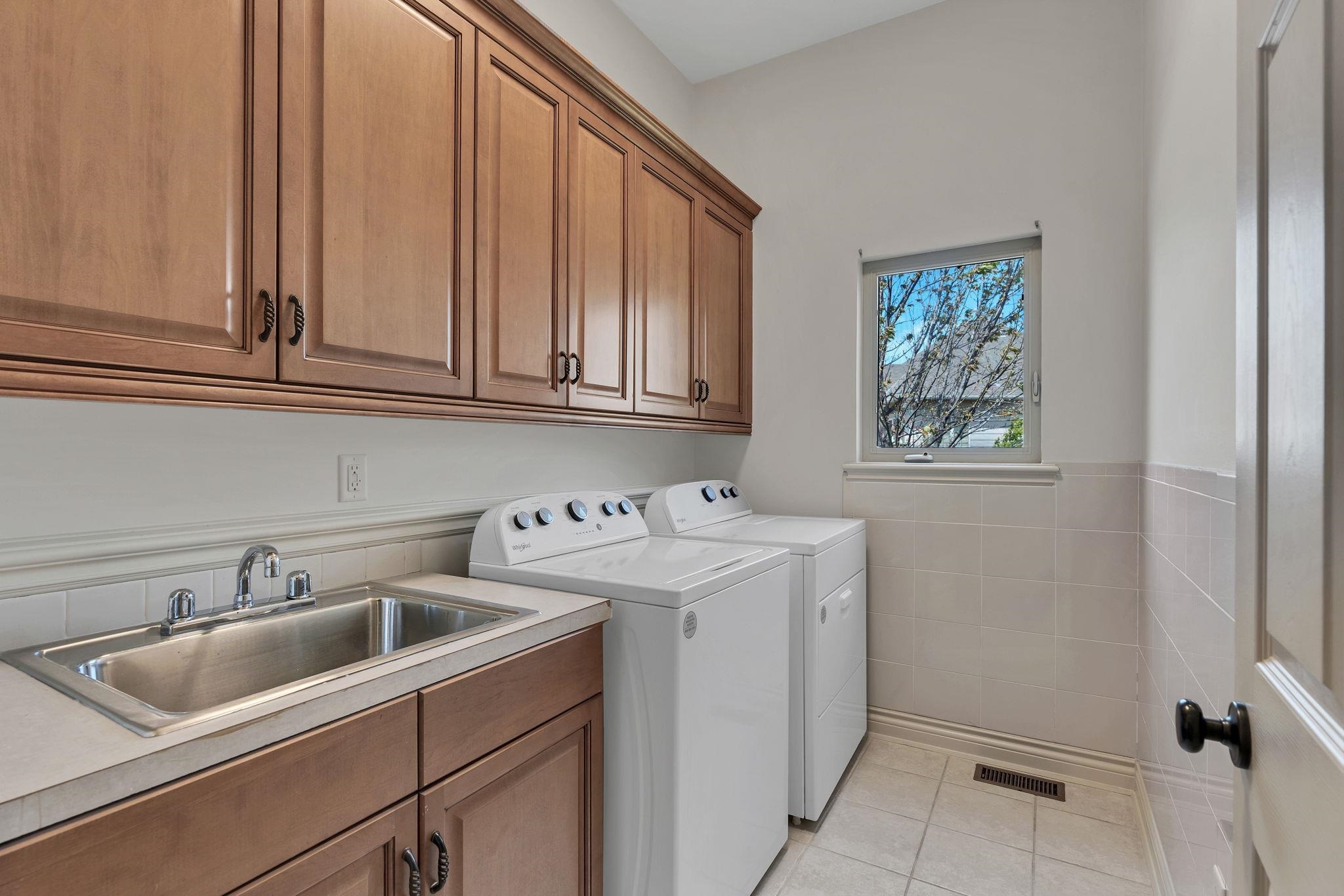 2014 N Paddock Green Court Wichita KS 67206
