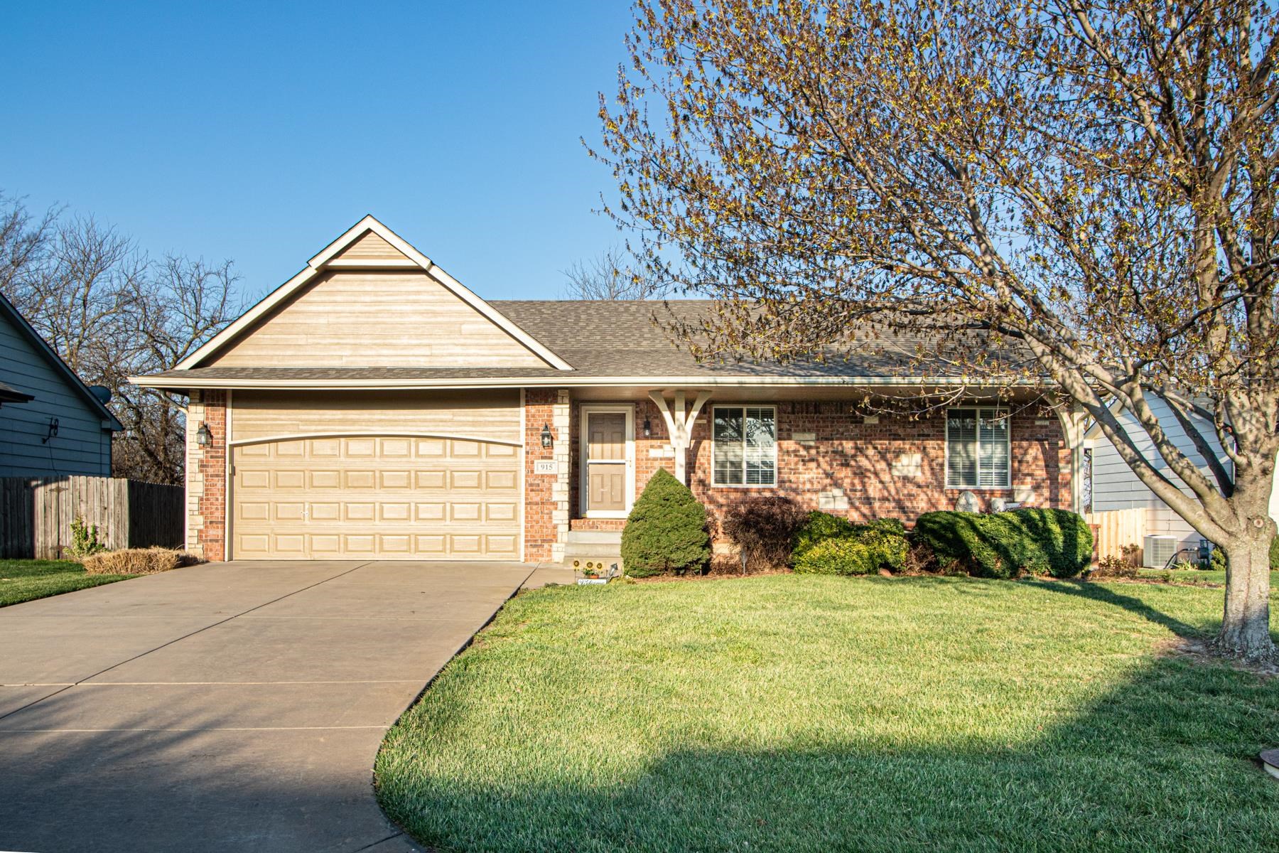 Mulvane KS, 915 N Cedar Brook Circle
