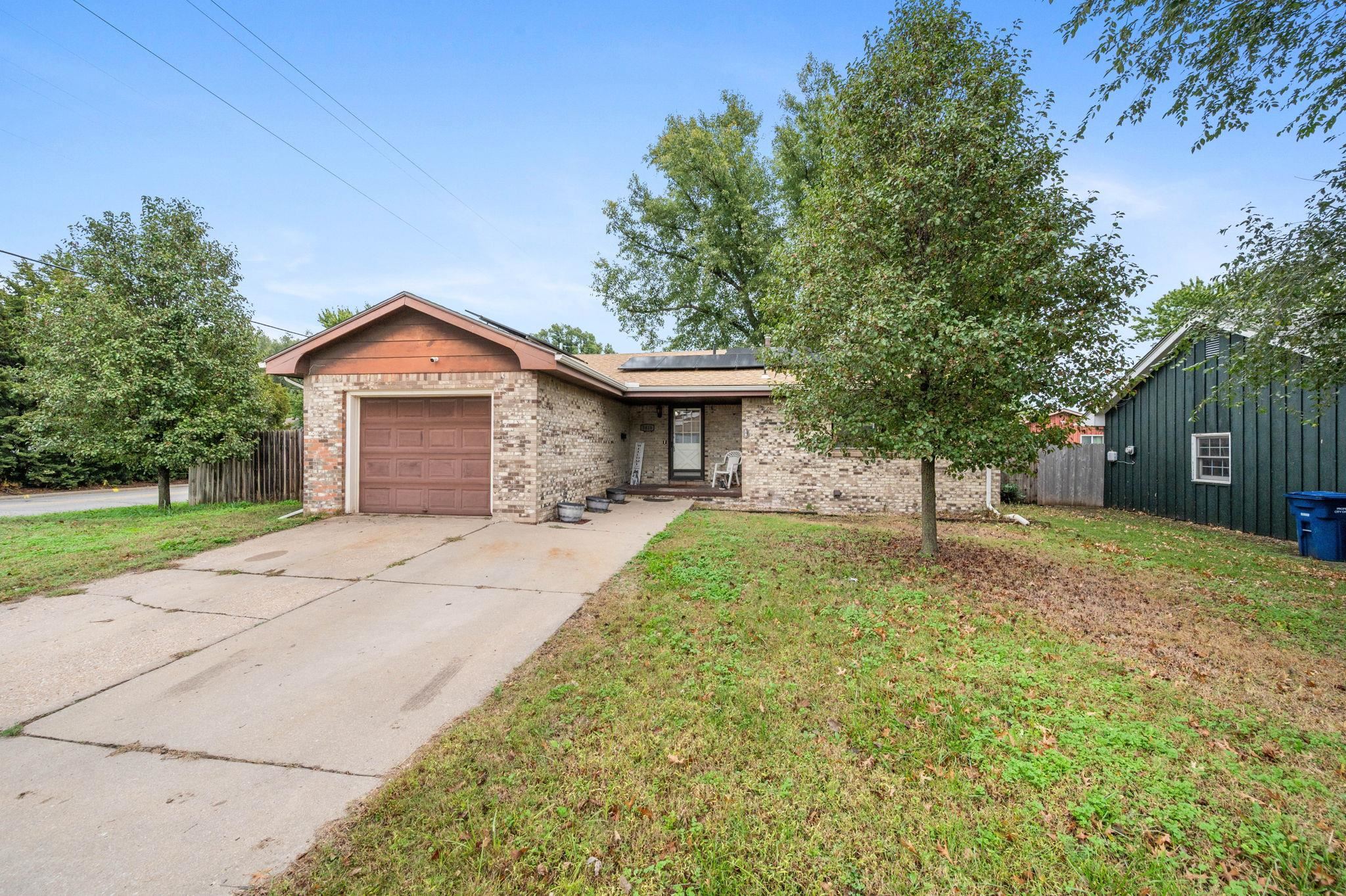 1418 Money Street Augusta KS 67010