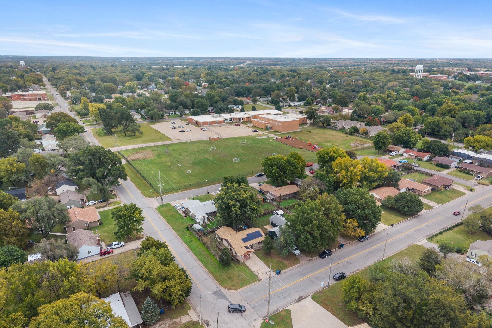 1418 Money Street Augusta KS 67010