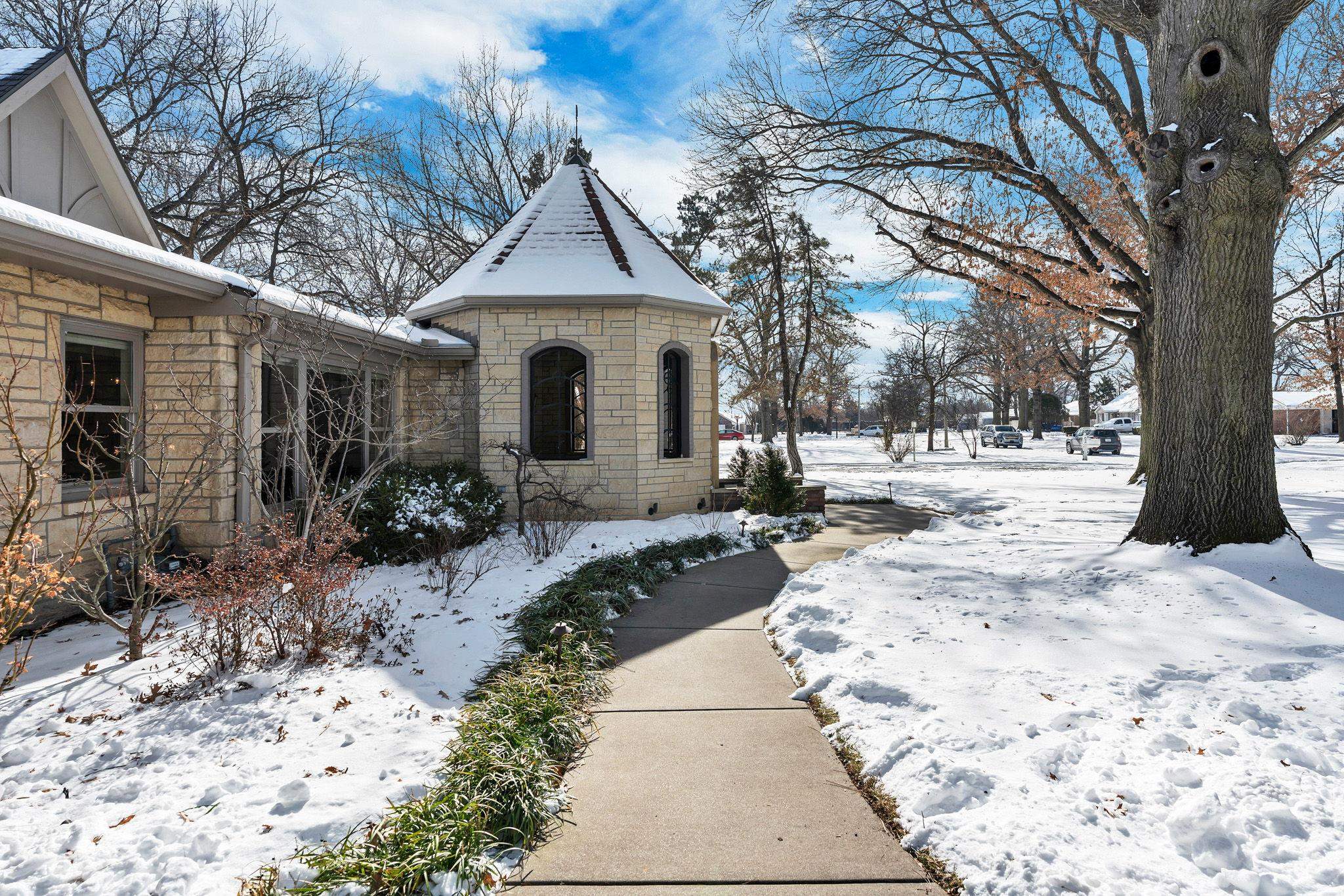 60 S Mission Road Eastborough KS 67207