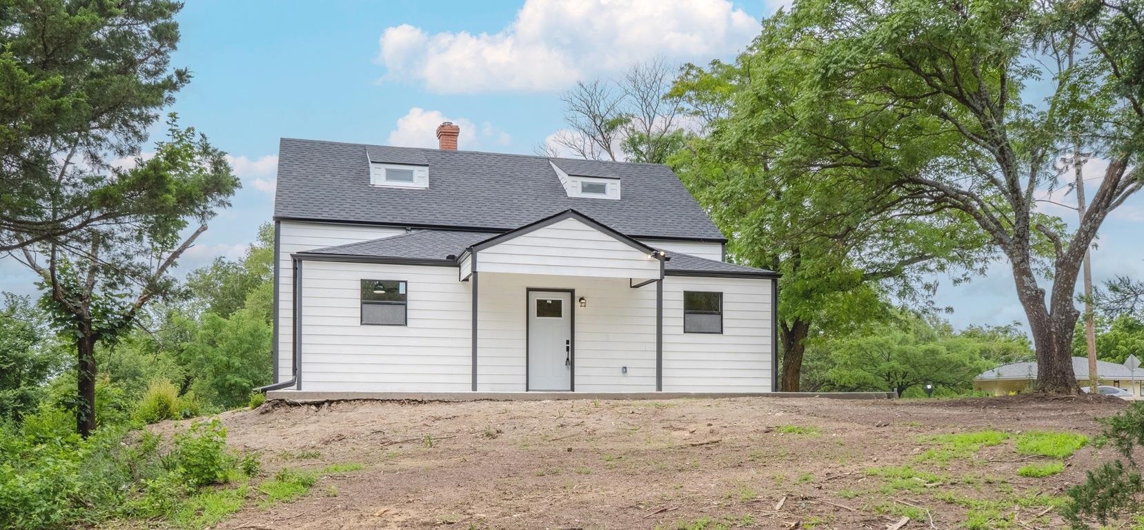 215 W Harrington Augusta KS 67010