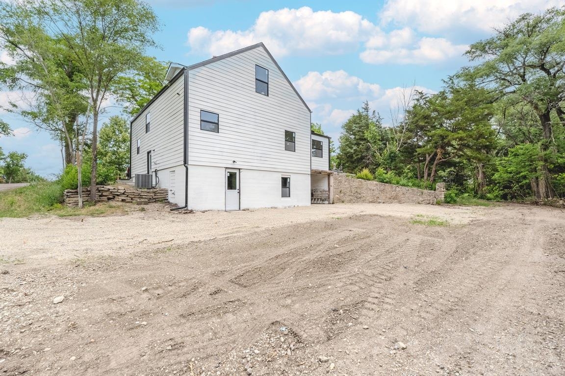 215 W Harrington Augusta KS 67010