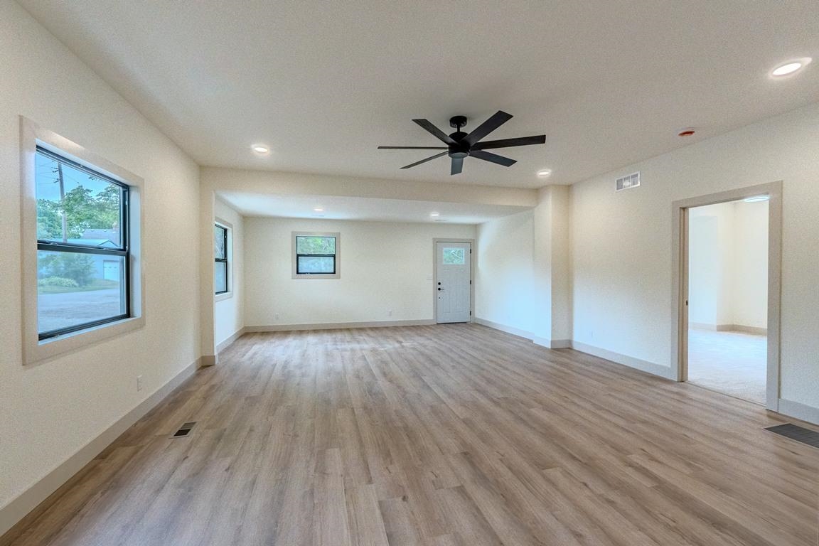 215 W Harrington Augusta KS 67010