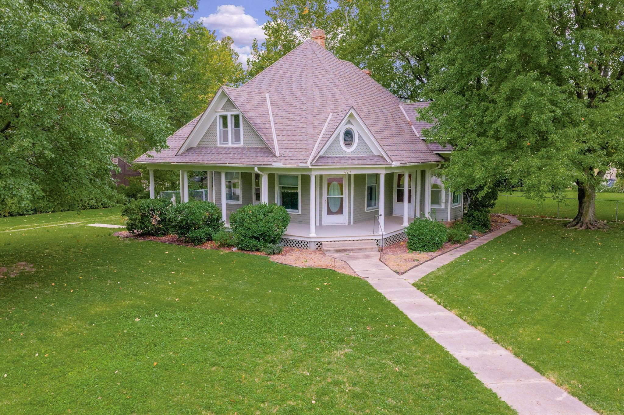 427 N Line Belle Plaine KS 67013