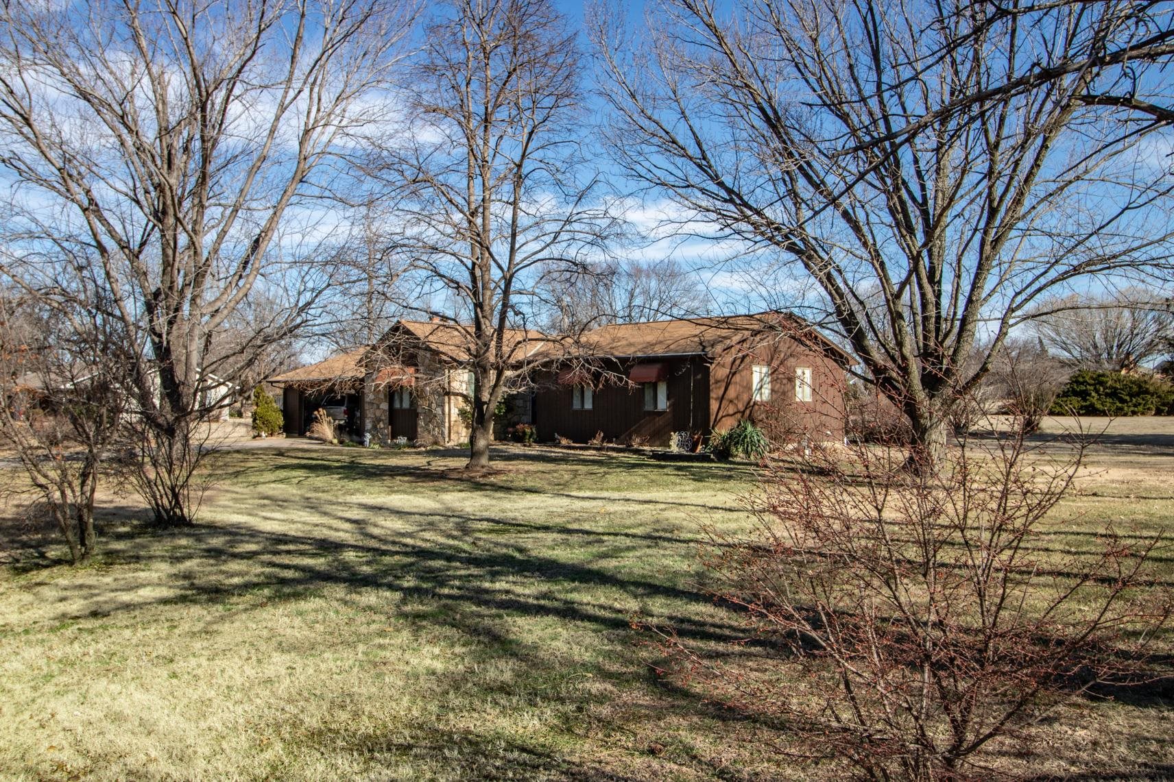 1934 S 125th East Wichita KS 67207
