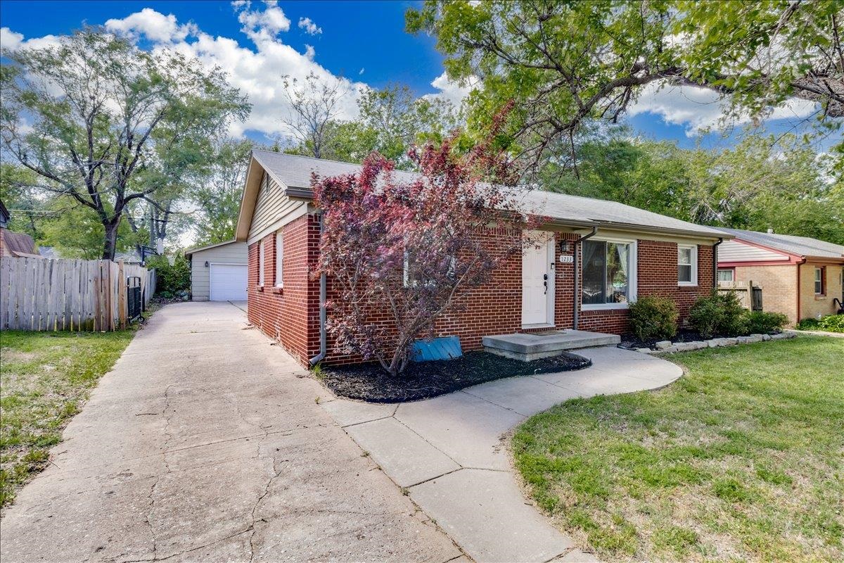 1233 N Woodlawn Boulevard Derby KS 67037