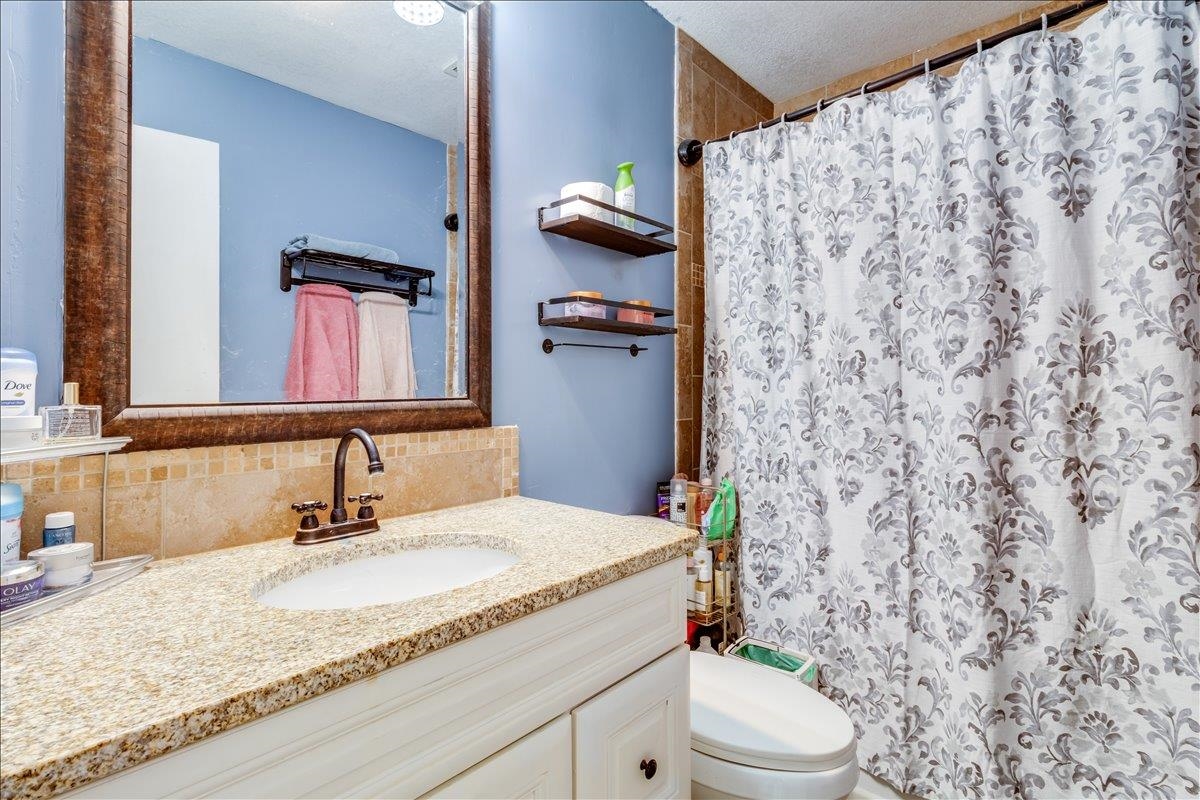 1233 N Woodlawn Boulevard Derby KS 67037
