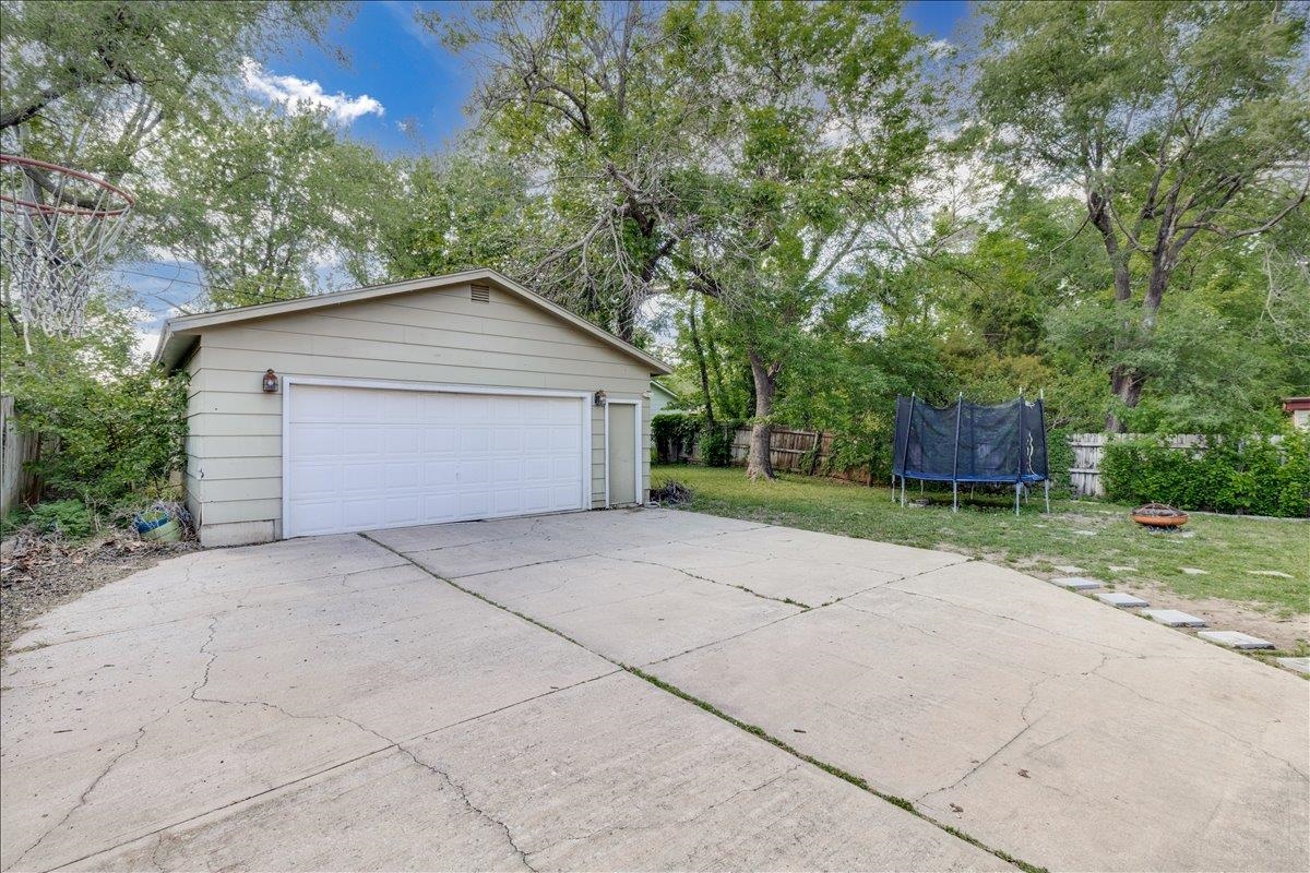1233 N Woodlawn Boulevard Derby KS 67037