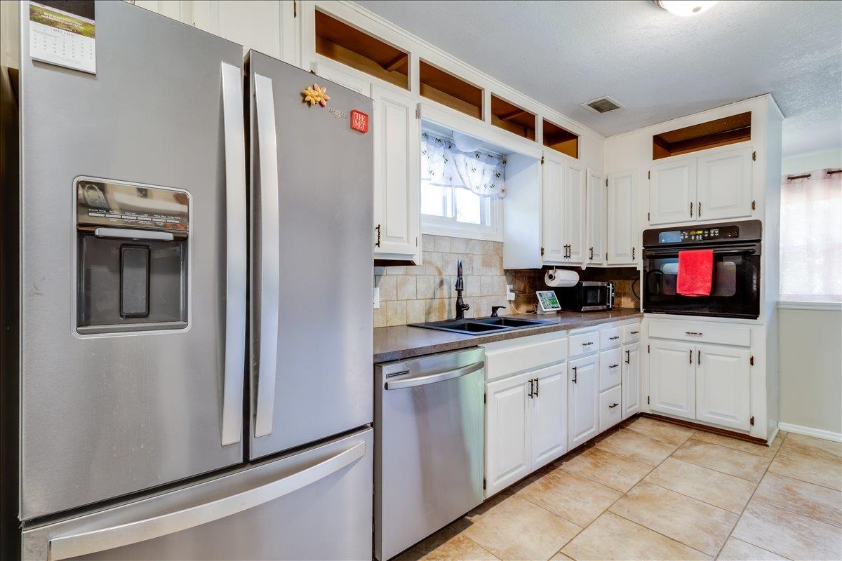 1233 N Woodlawn Boulevard Derby KS 67037
