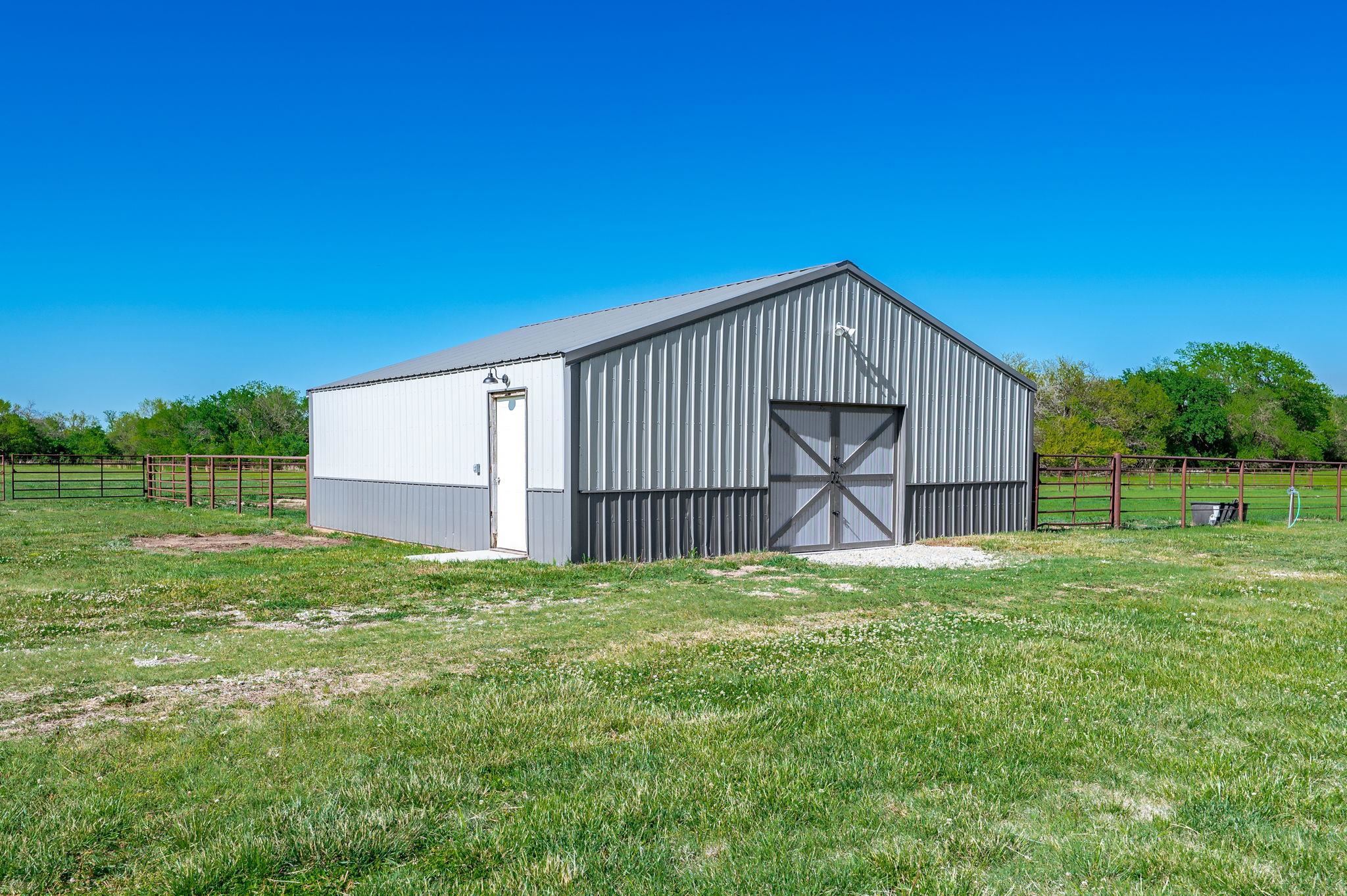 656 E 110th Avenue N Peck KS 67120-9029