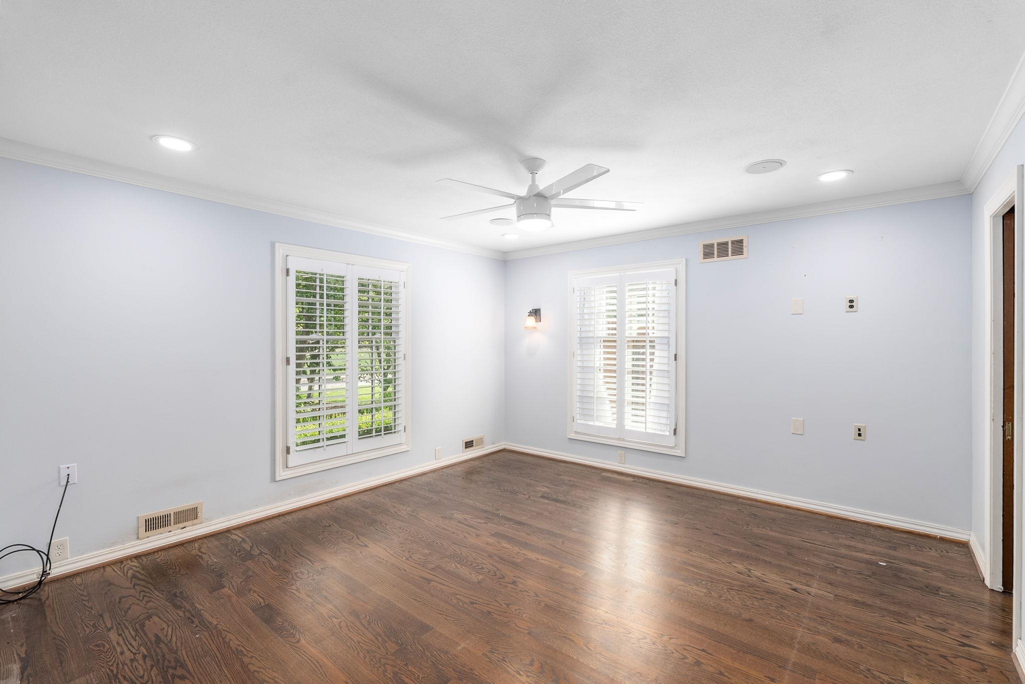 689 N Broadmoor Wichita KS 67206