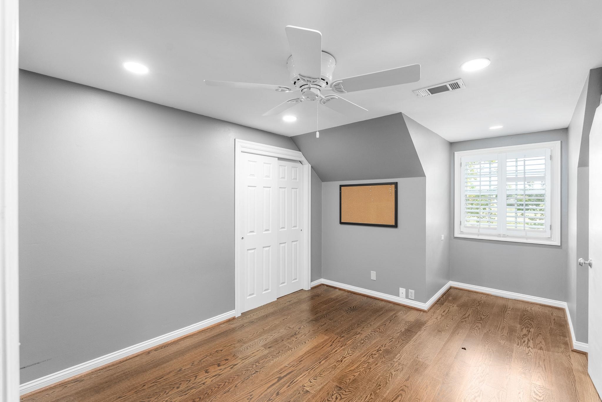 689 N Broadmoor Wichita KS 67206