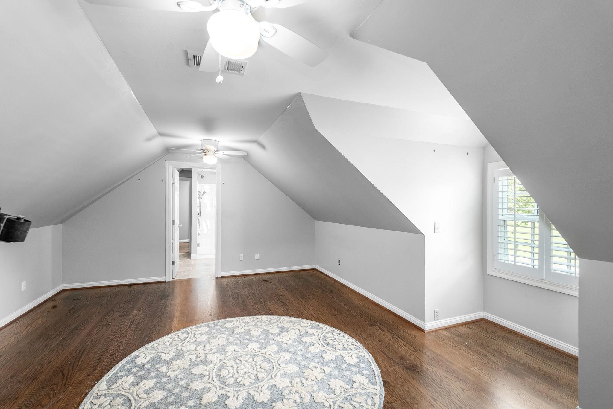 689 N Broadmoor Wichita KS 67206