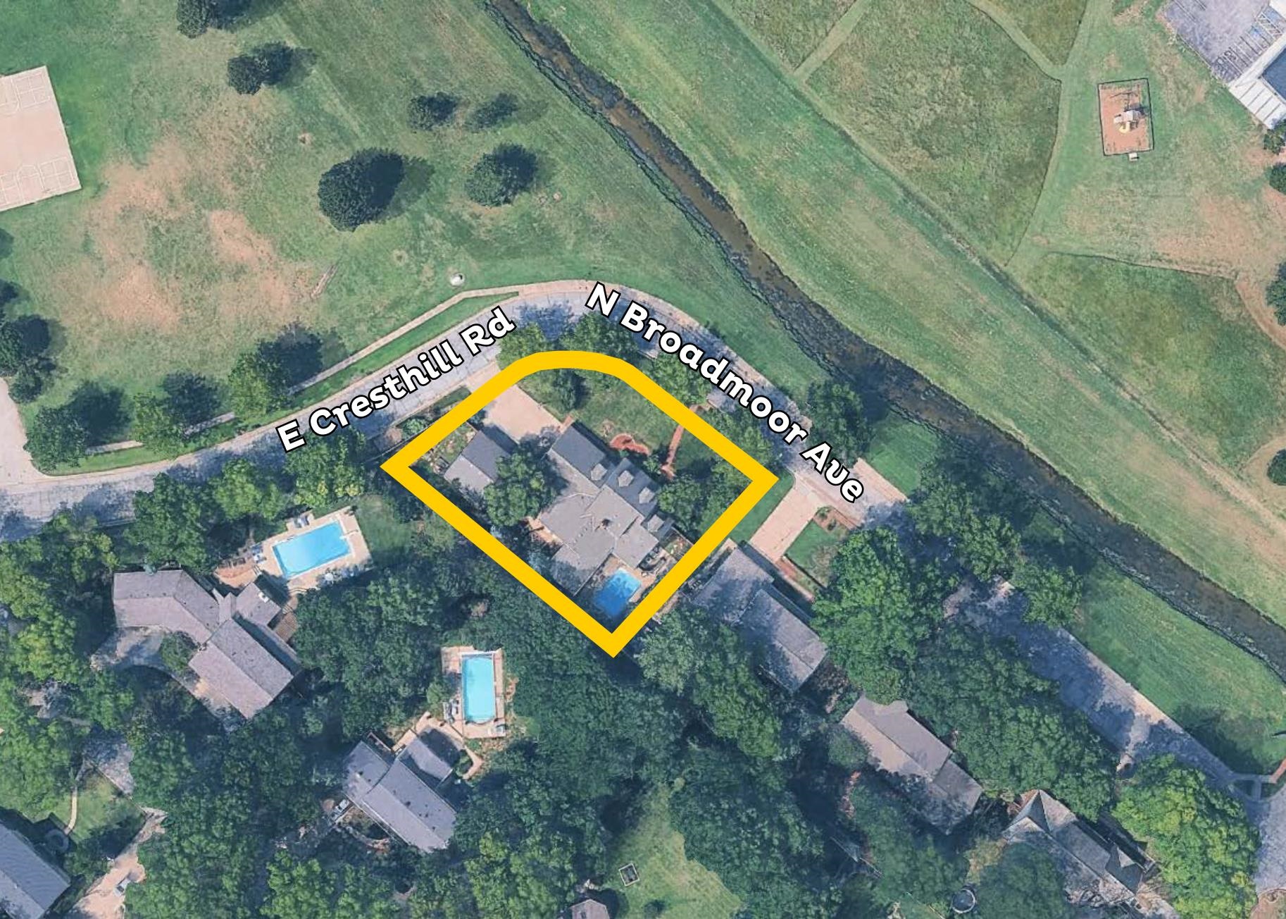 689 N Broadmoor Wichita KS 67206