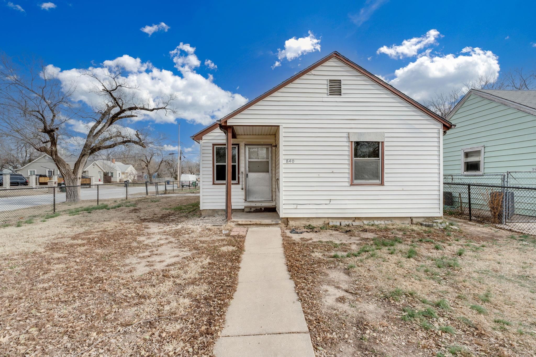 840 N Poplar Wichita KS 67214