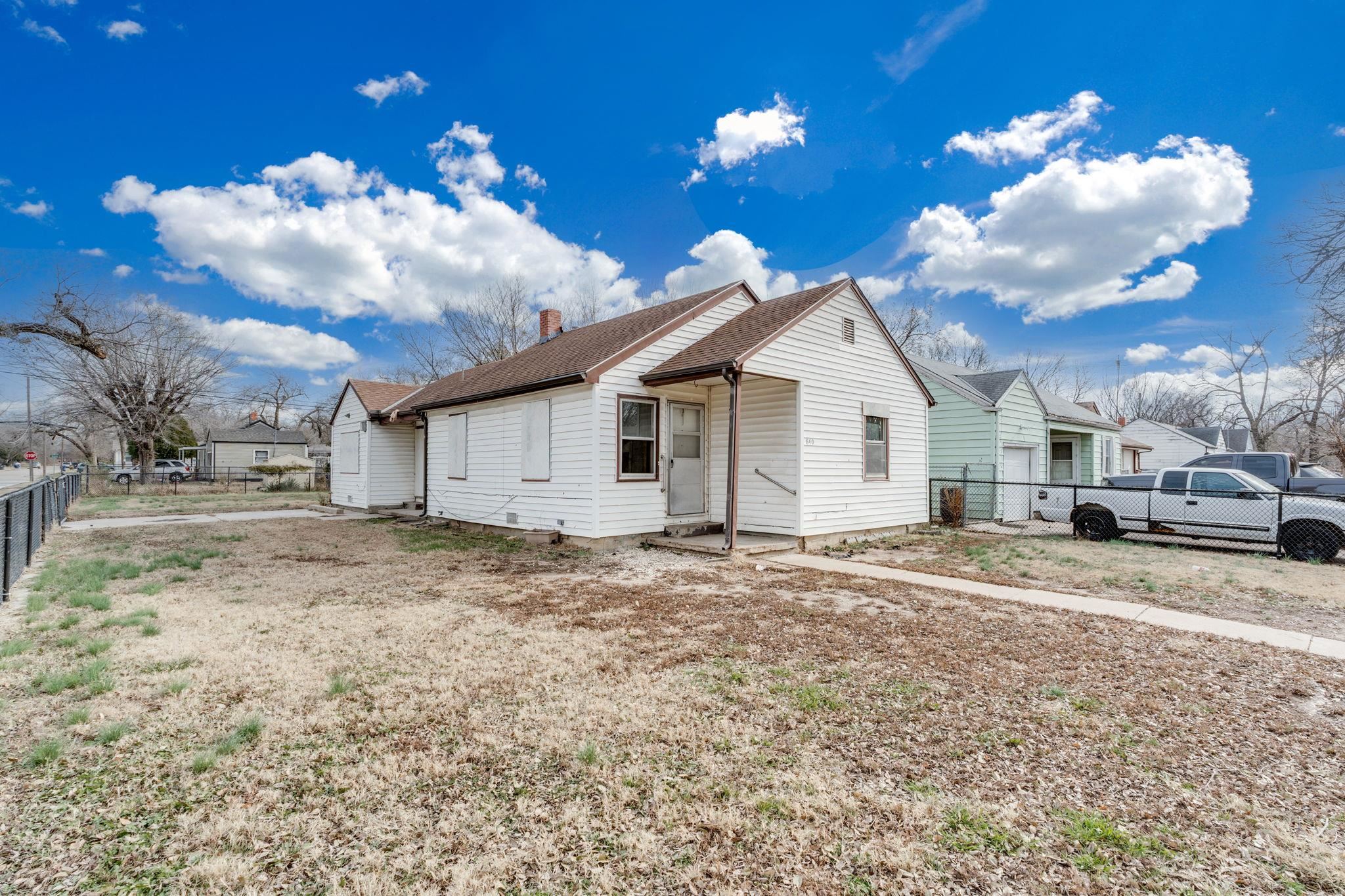 840 N Poplar Wichita KS 67214