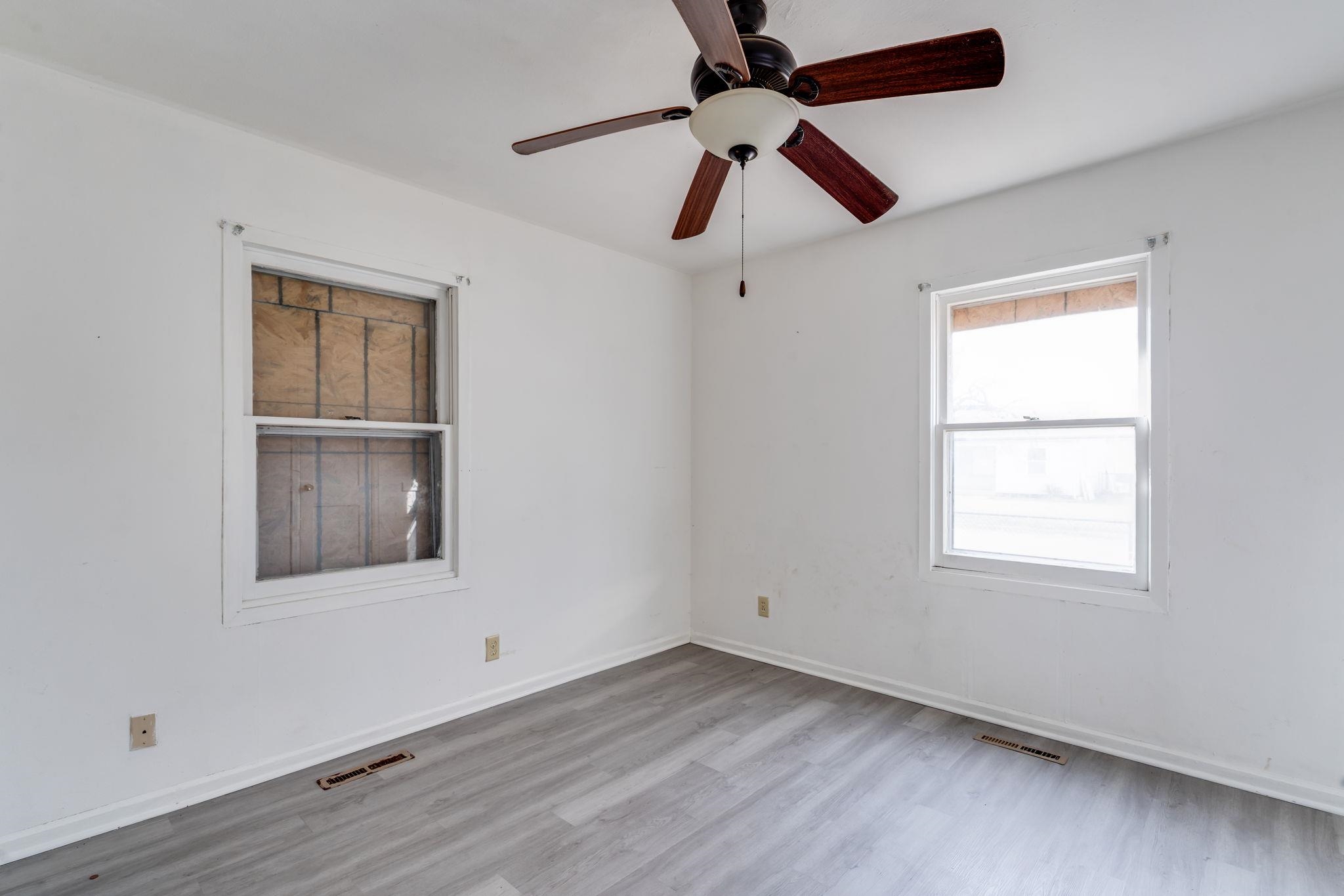 840 N Poplar Wichita KS 67214