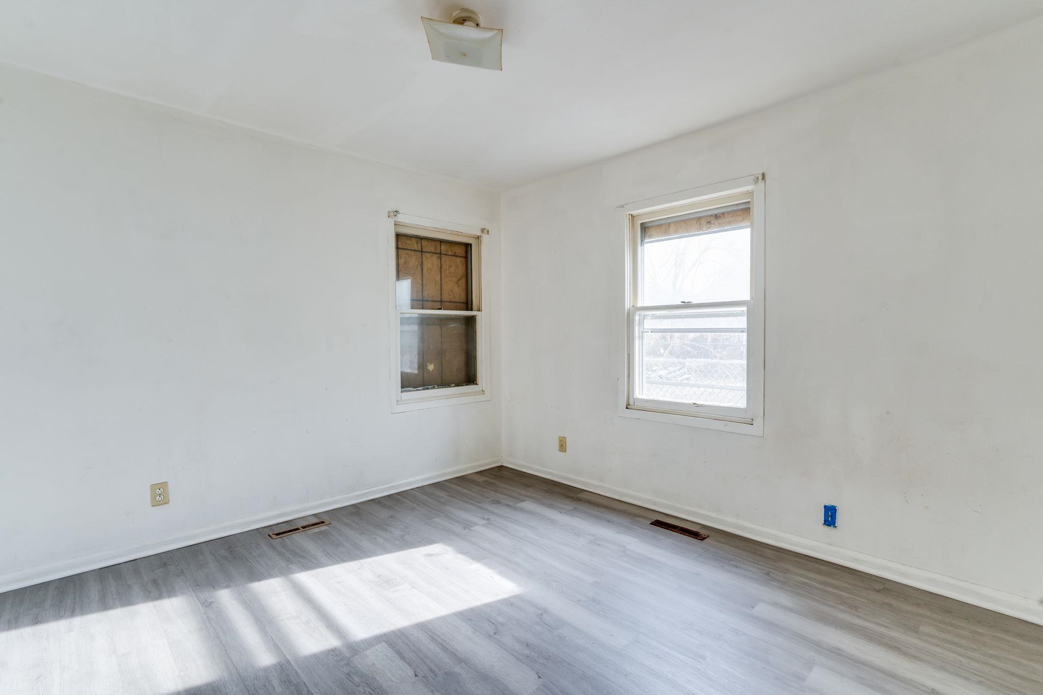 840 N Poplar Wichita KS 67214