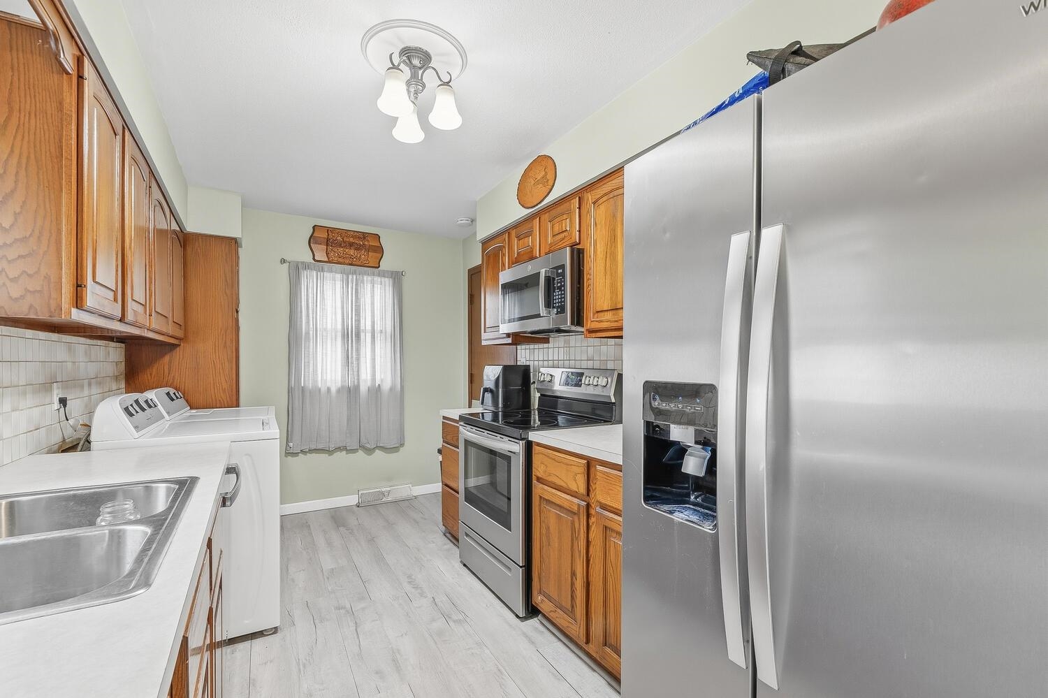 1913 Cron Street Augusta KS 67010