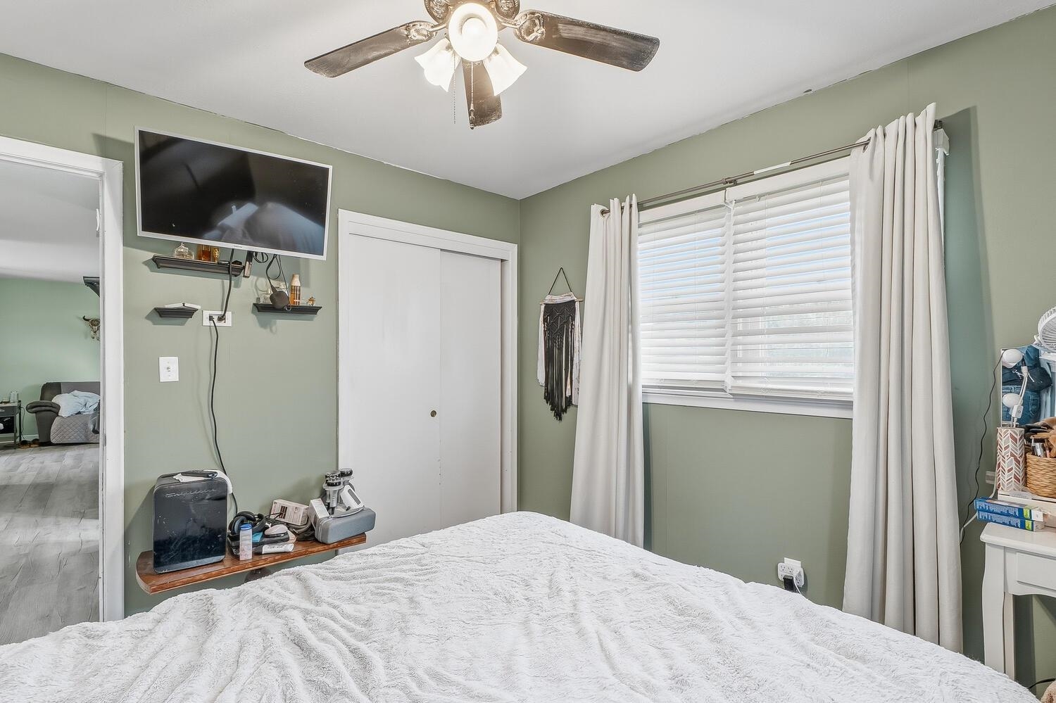 1913 Cron Street Augusta KS 67010
