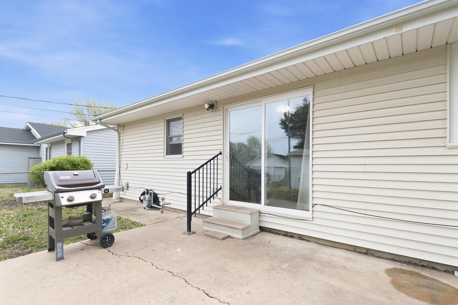 1913 Cron Street Augusta KS 67010