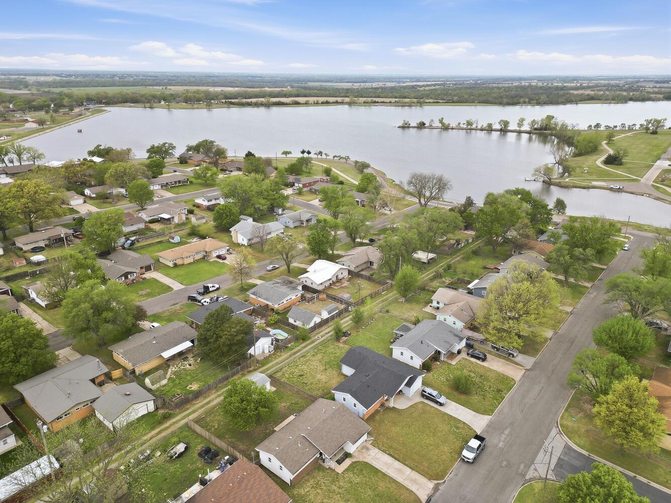 1913 Cron Street Augusta KS 67010