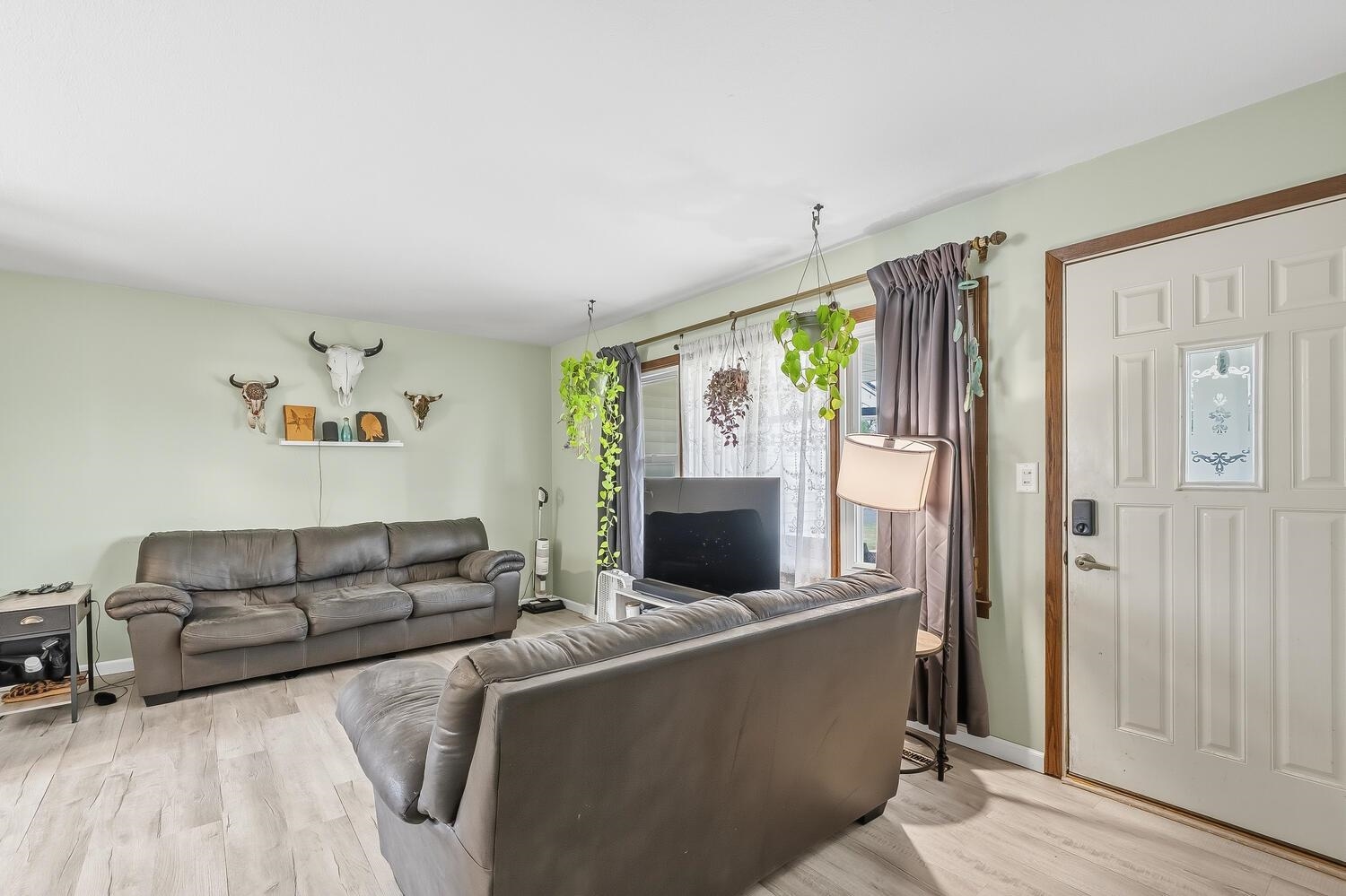 1913 Cron Street Augusta KS 67010