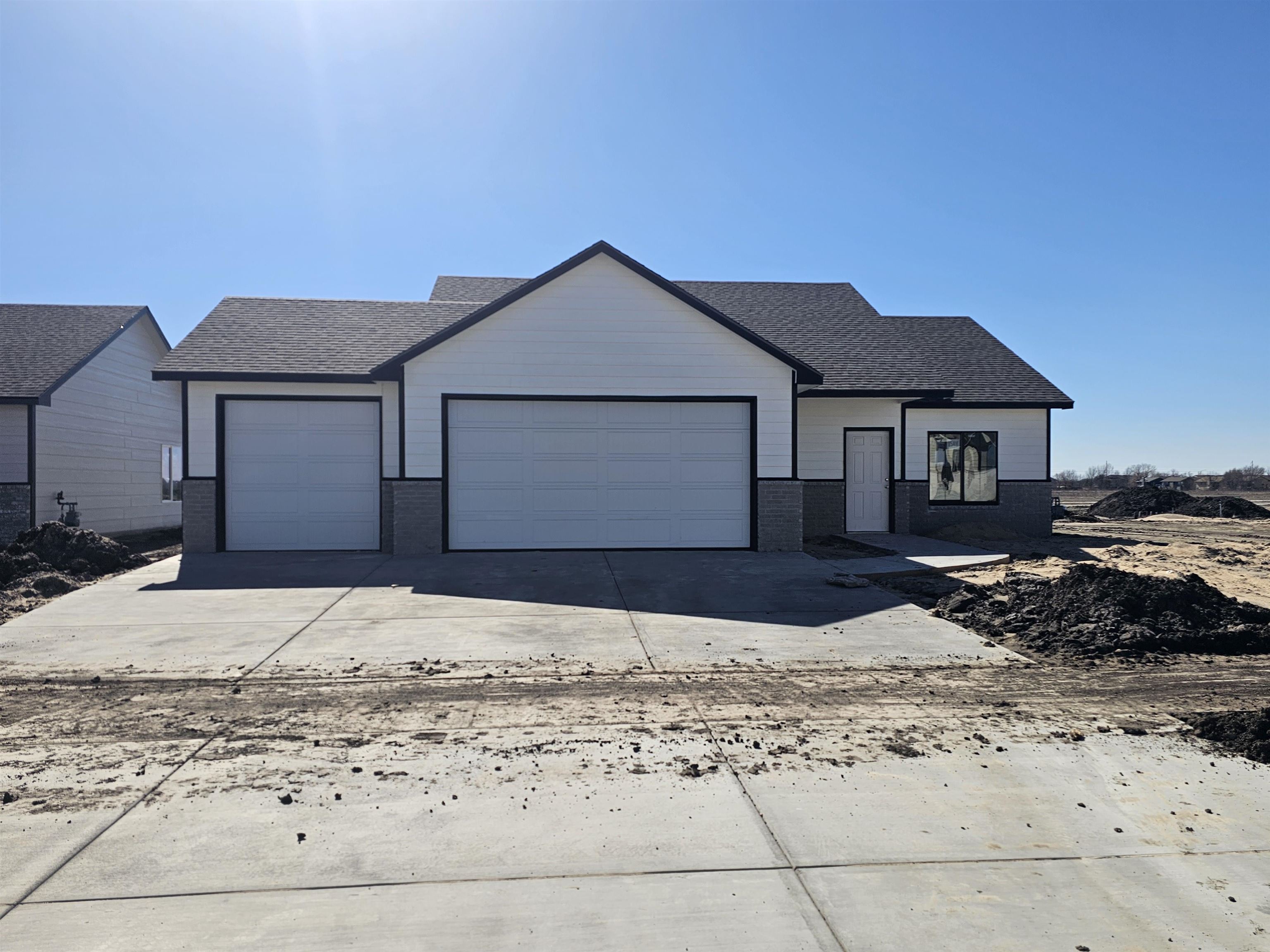 1541 Midway Court Valley Center KS 67147