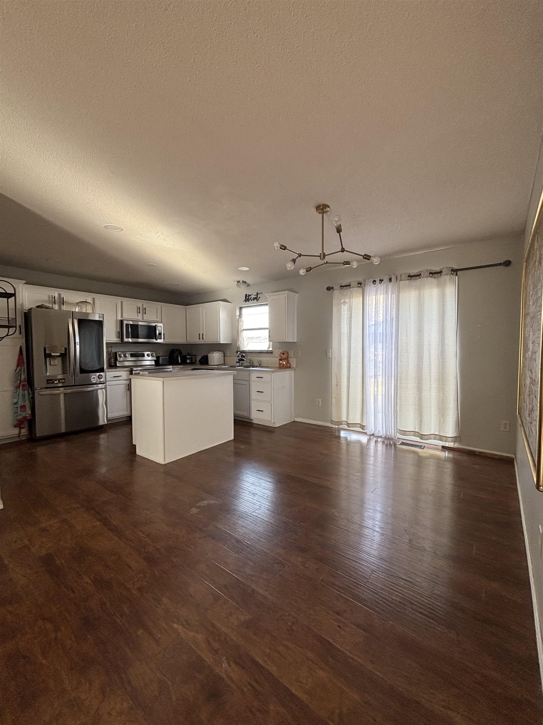 1314 E Hurley Street Haysville KS 67060