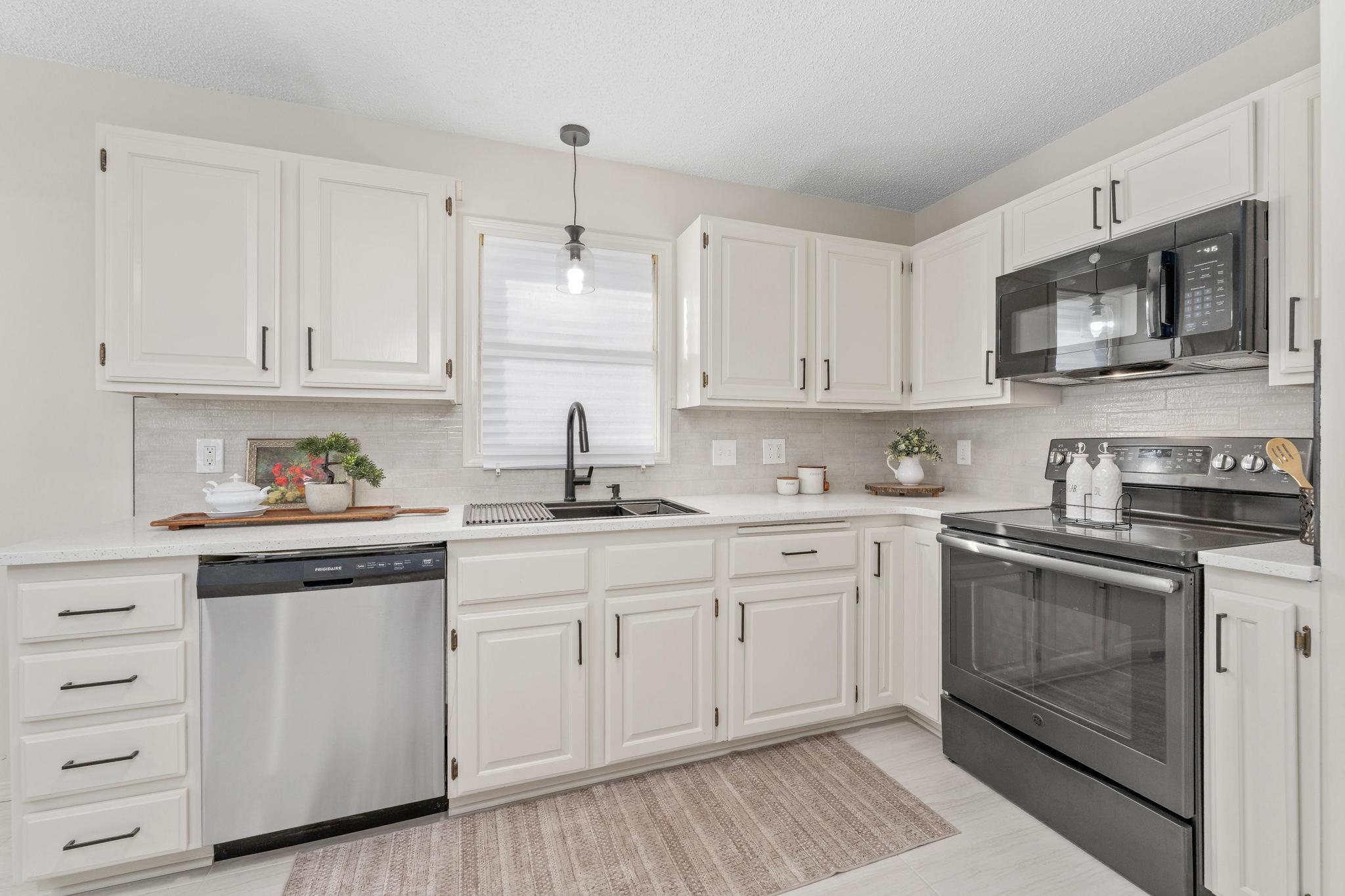 209 W Virginia Road Andover KS 67002