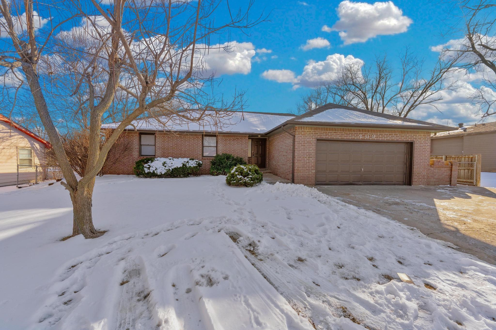 209 W Virginia Road Andover KS 67002